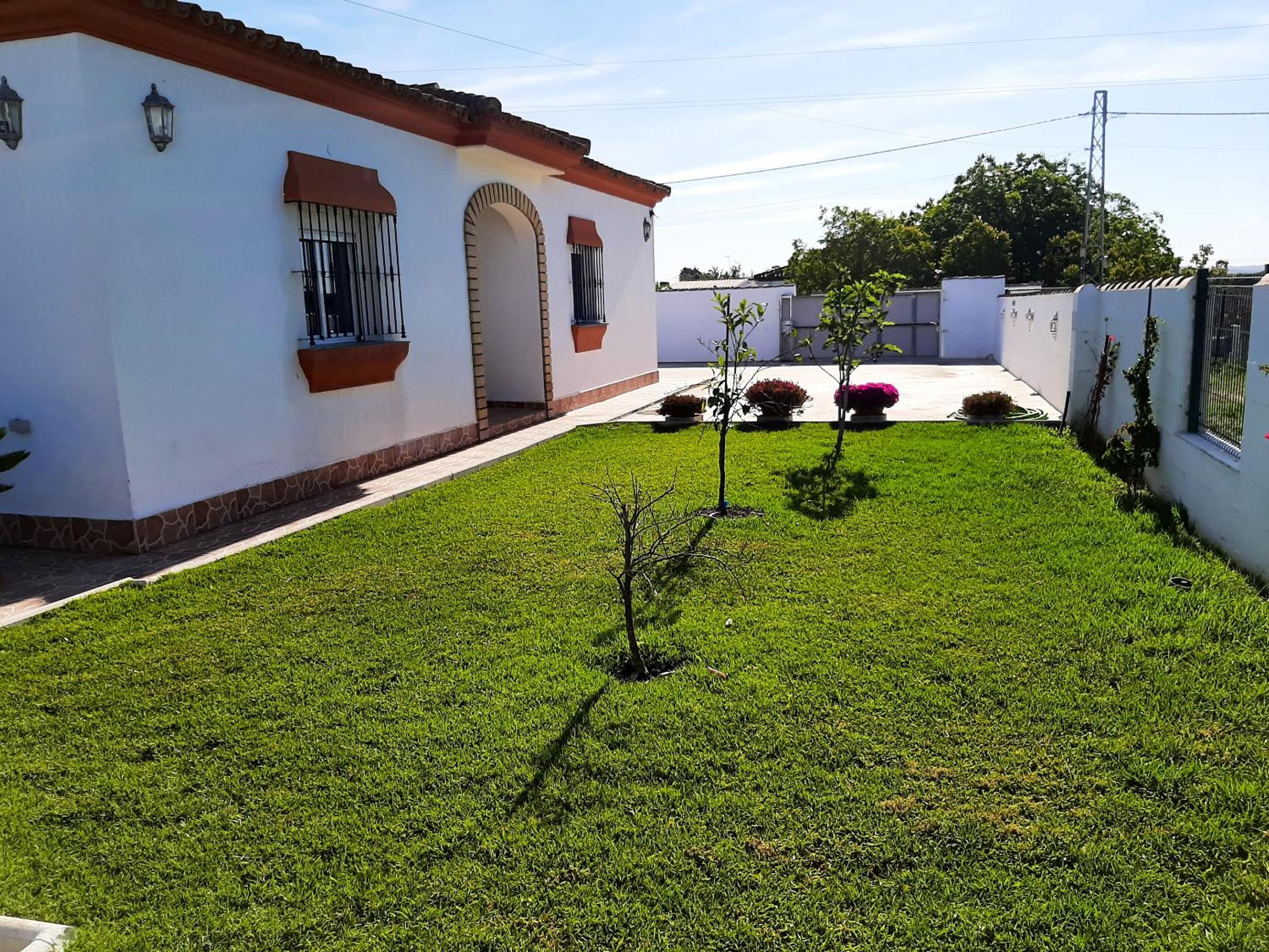 Charming villa in Chiclana de la Frontera with private pool