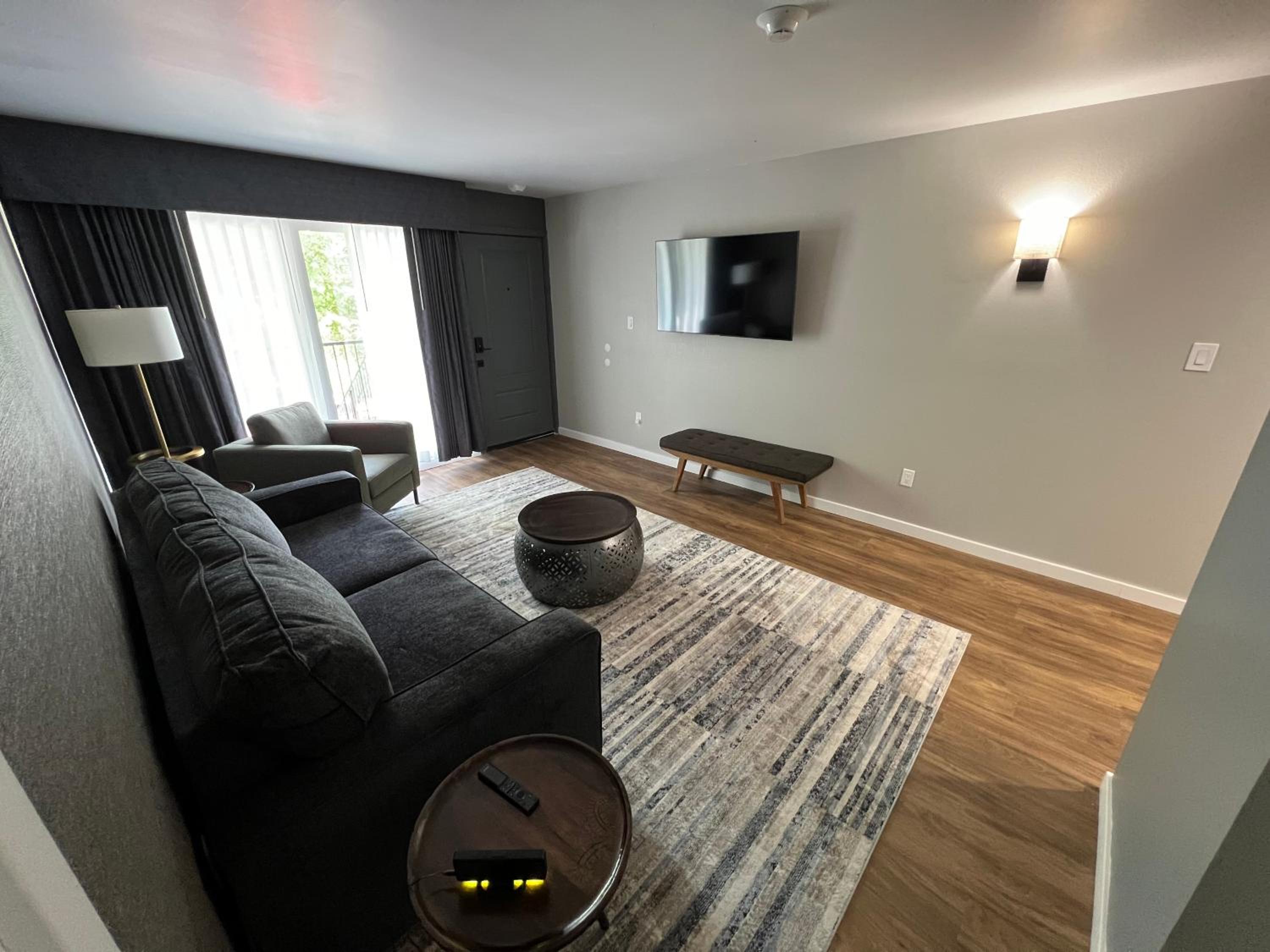 Lighthouse Suites