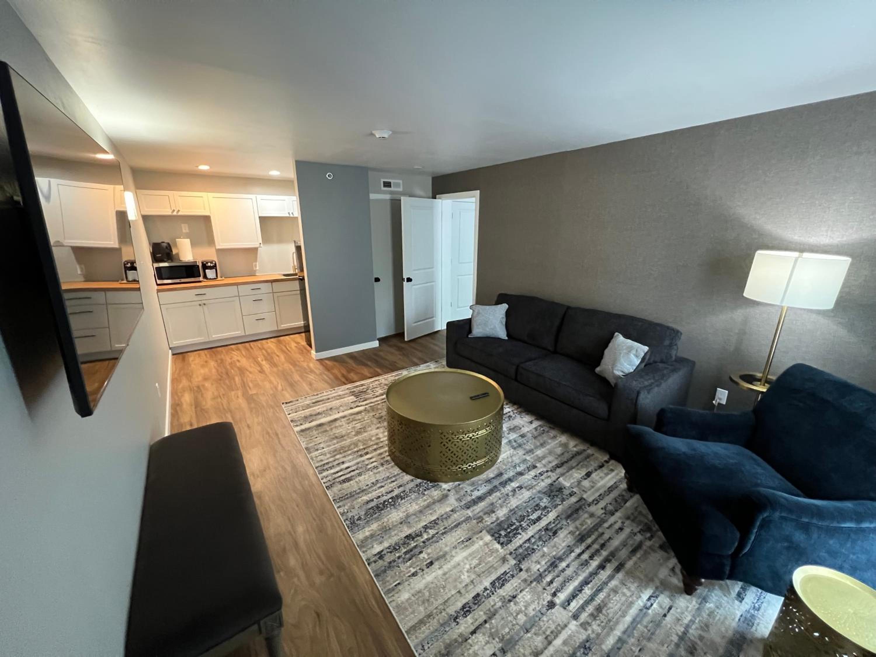 Lighthouse Suites