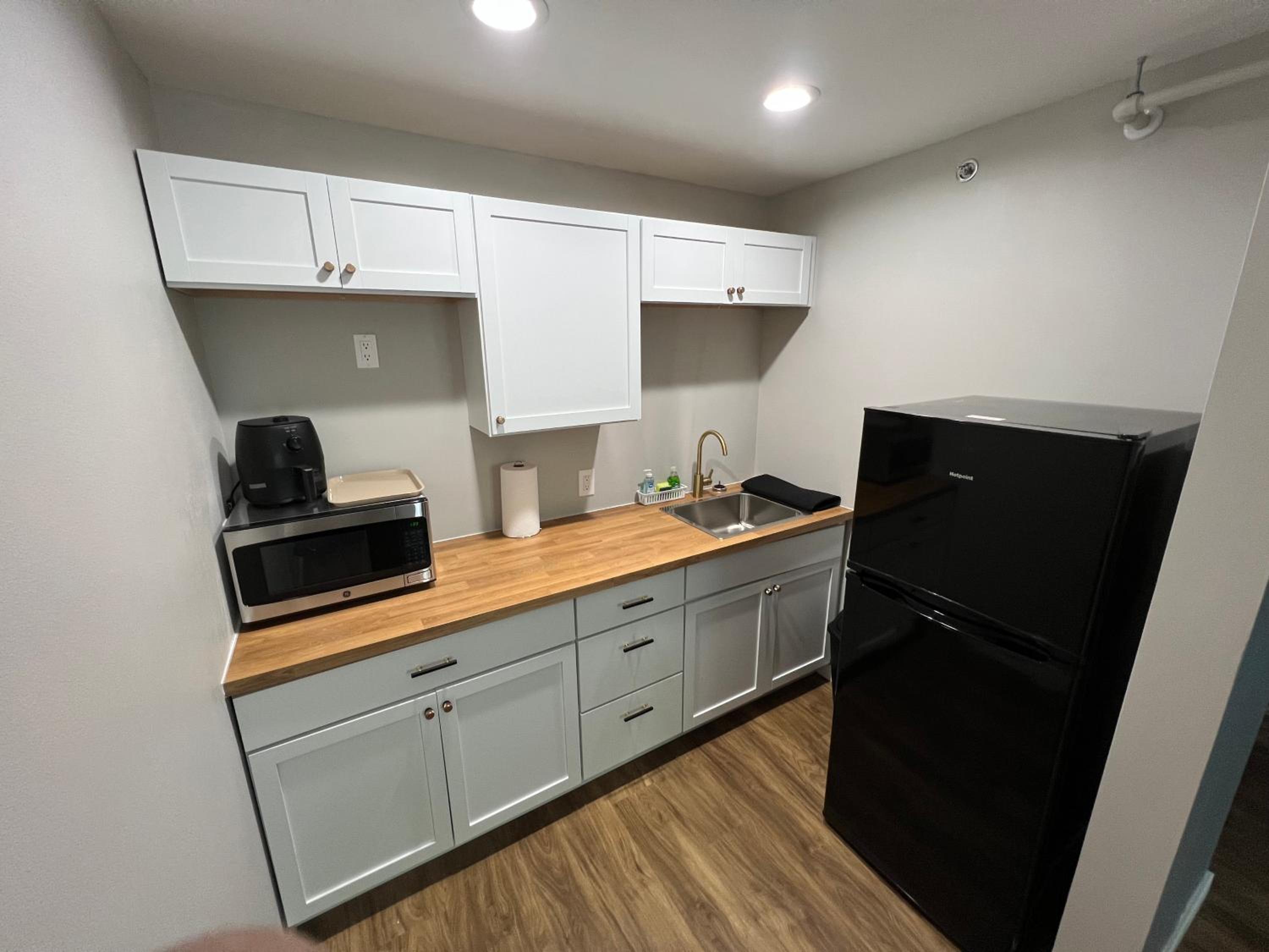 Lighthouse Suites