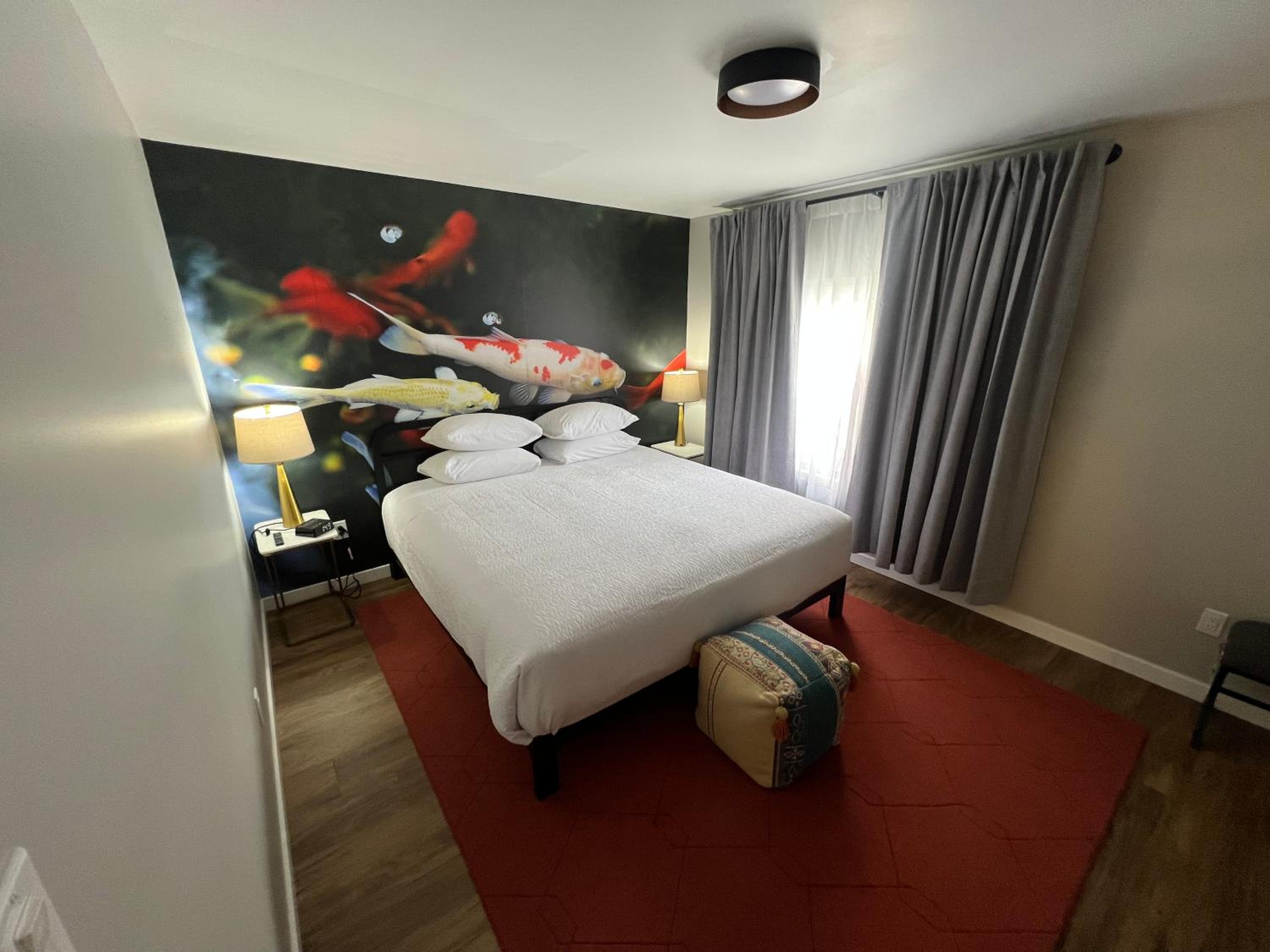 Lighthouse Suites