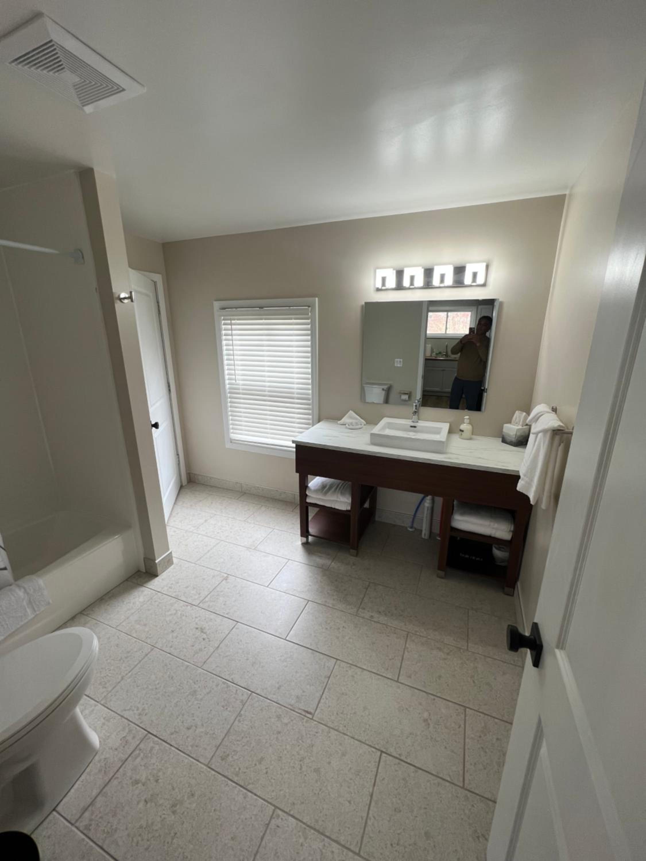 Lighthouse Suites