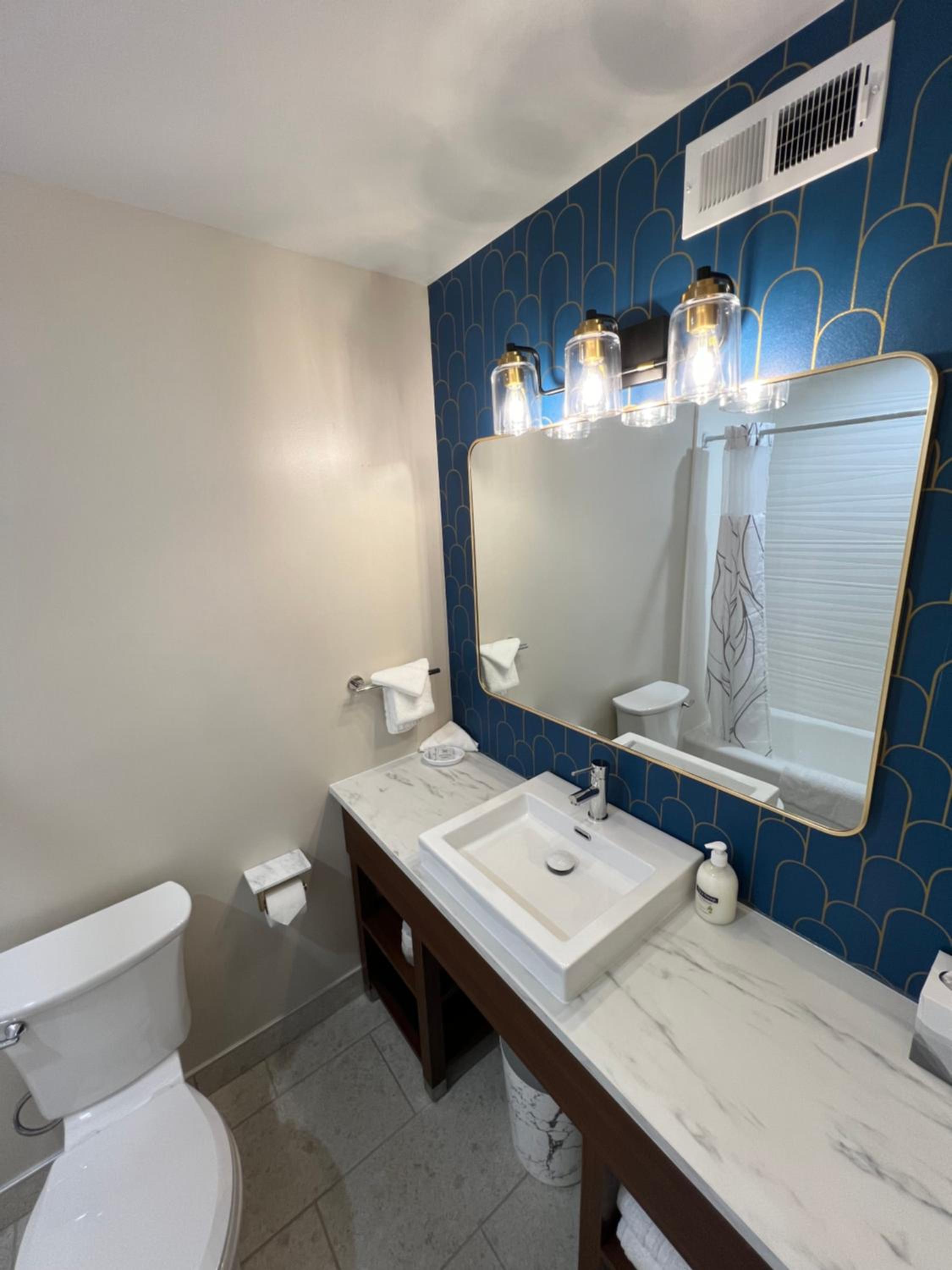 Lighthouse Suites
