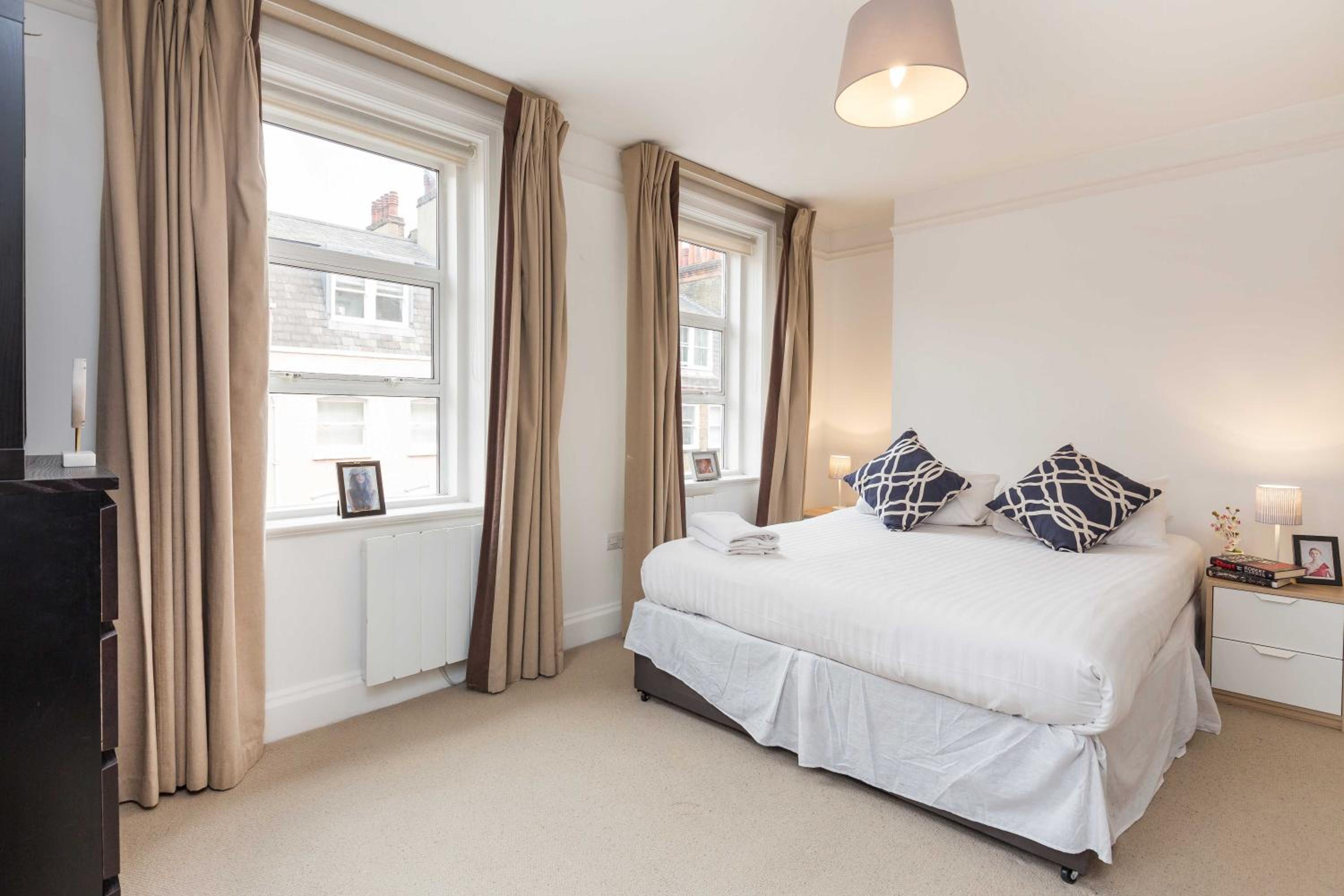 Picton 2BR Apartment - Prime Location & Comfort