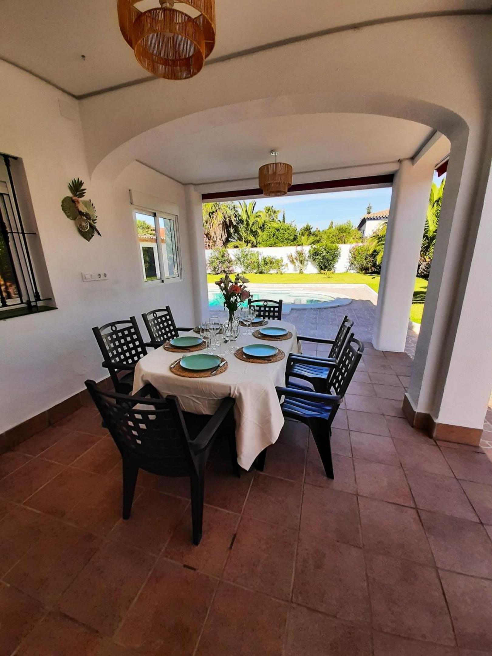 Charming villa in Chiclana de la Frontera with private pool
