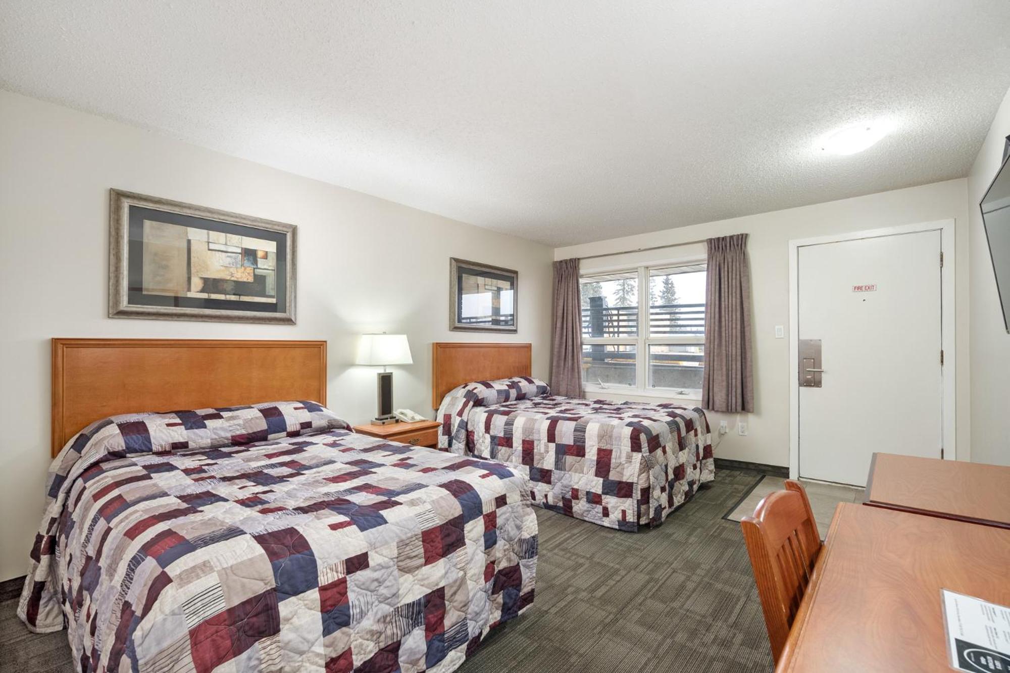 Edson Vacations - Guest House Inn  Suites - Property Image 4