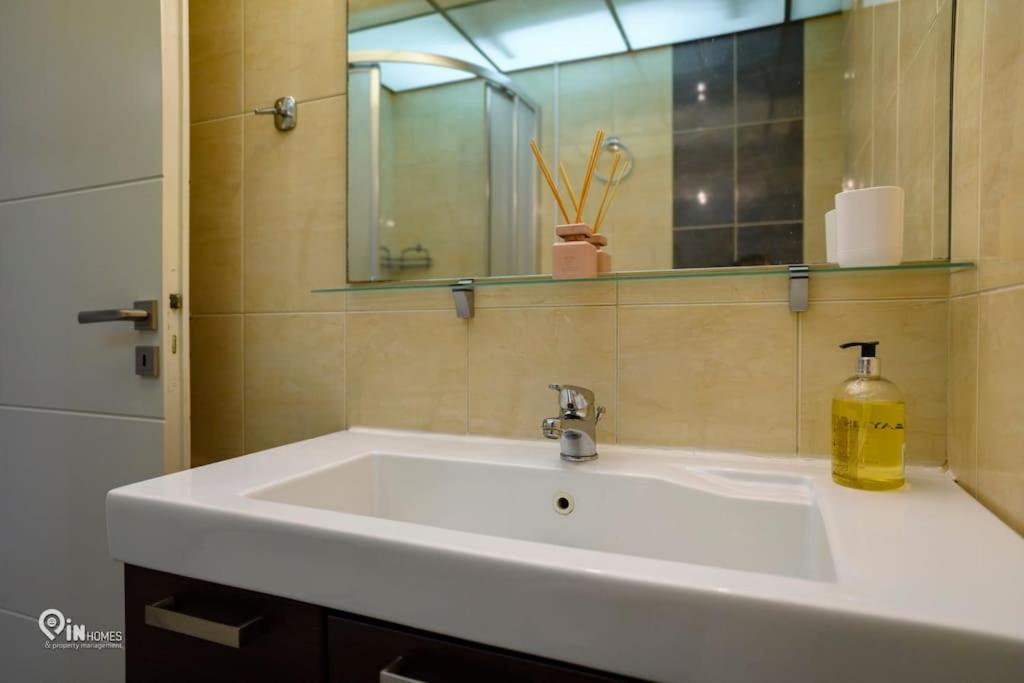 Thyme Out - Modern Apartment in Egaleo-Athens