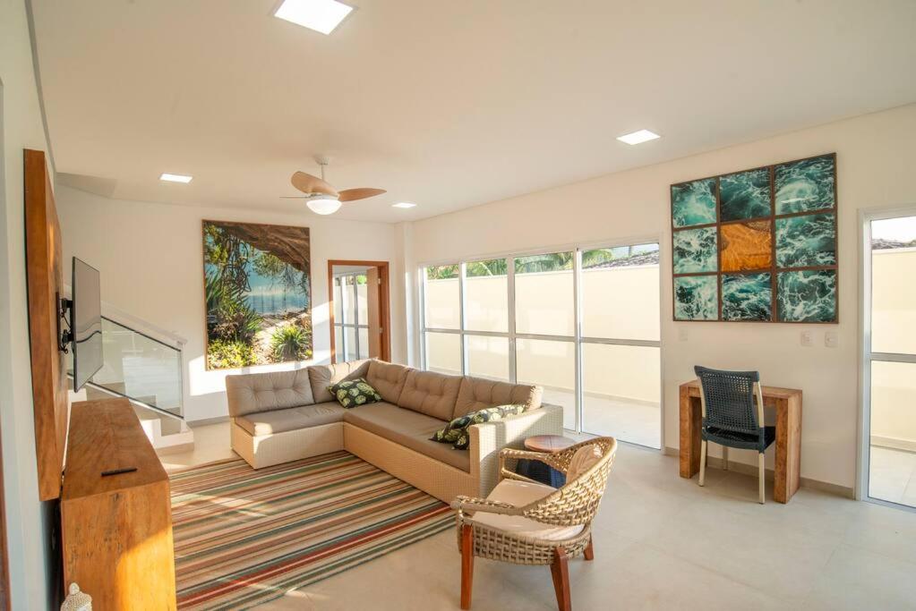 Perto da Praia Casa Lehua Feiticeira 1, (4 suítes)