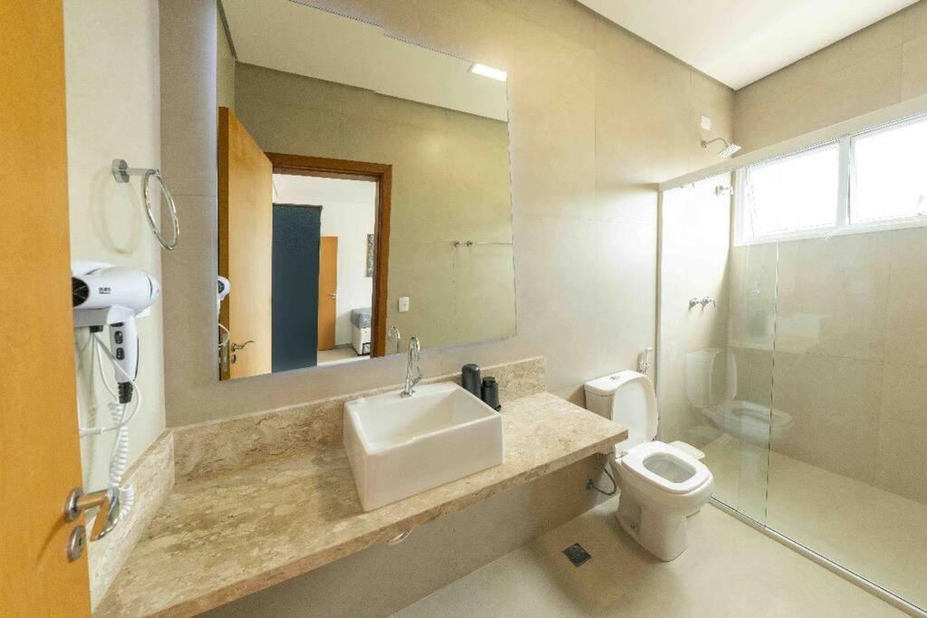 Perto da Praia Casa Lehua Feiticeira 1, (4 suítes)