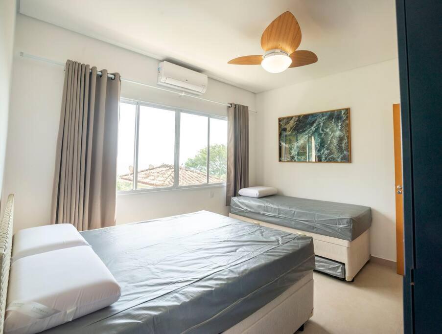 Perto da Praia Casa Lehua Feiticeira 1, (4 suítes)