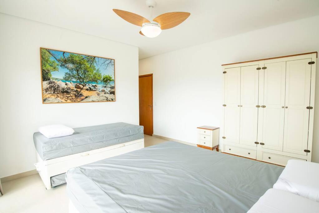 Perto da Praia Casa Lehua Feiticeira 1, (4 suítes)