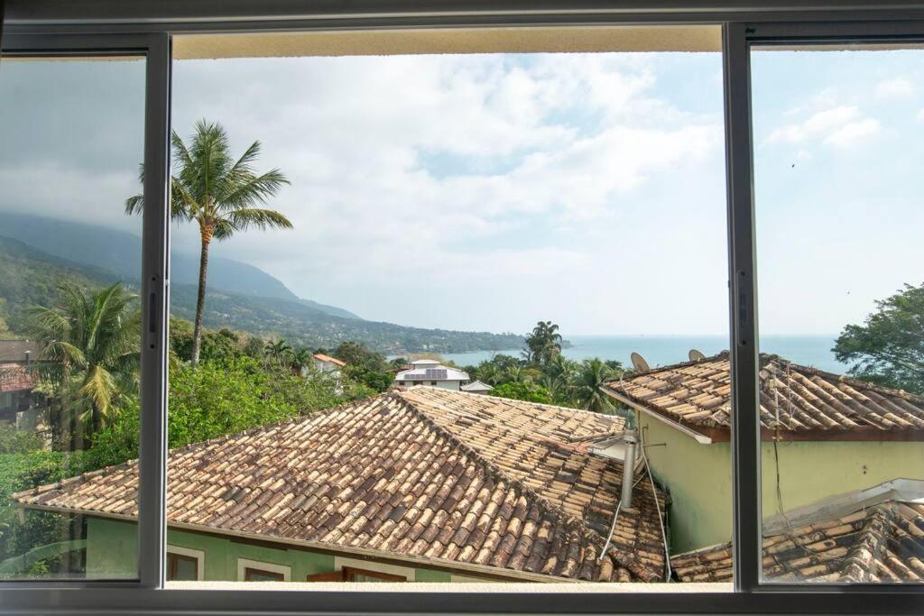 Perto da Praia Casa Lehua Feiticeira 1, (4 suítes)