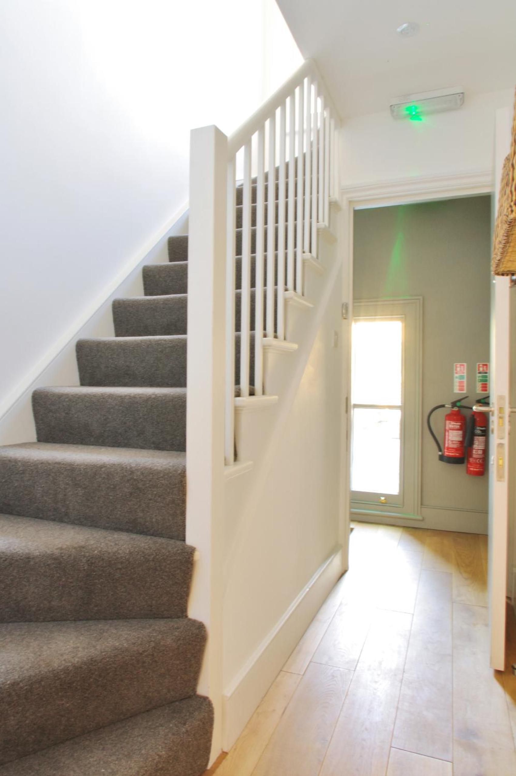 Elegant Clerkenwell Apartment Premium Roof Terrace