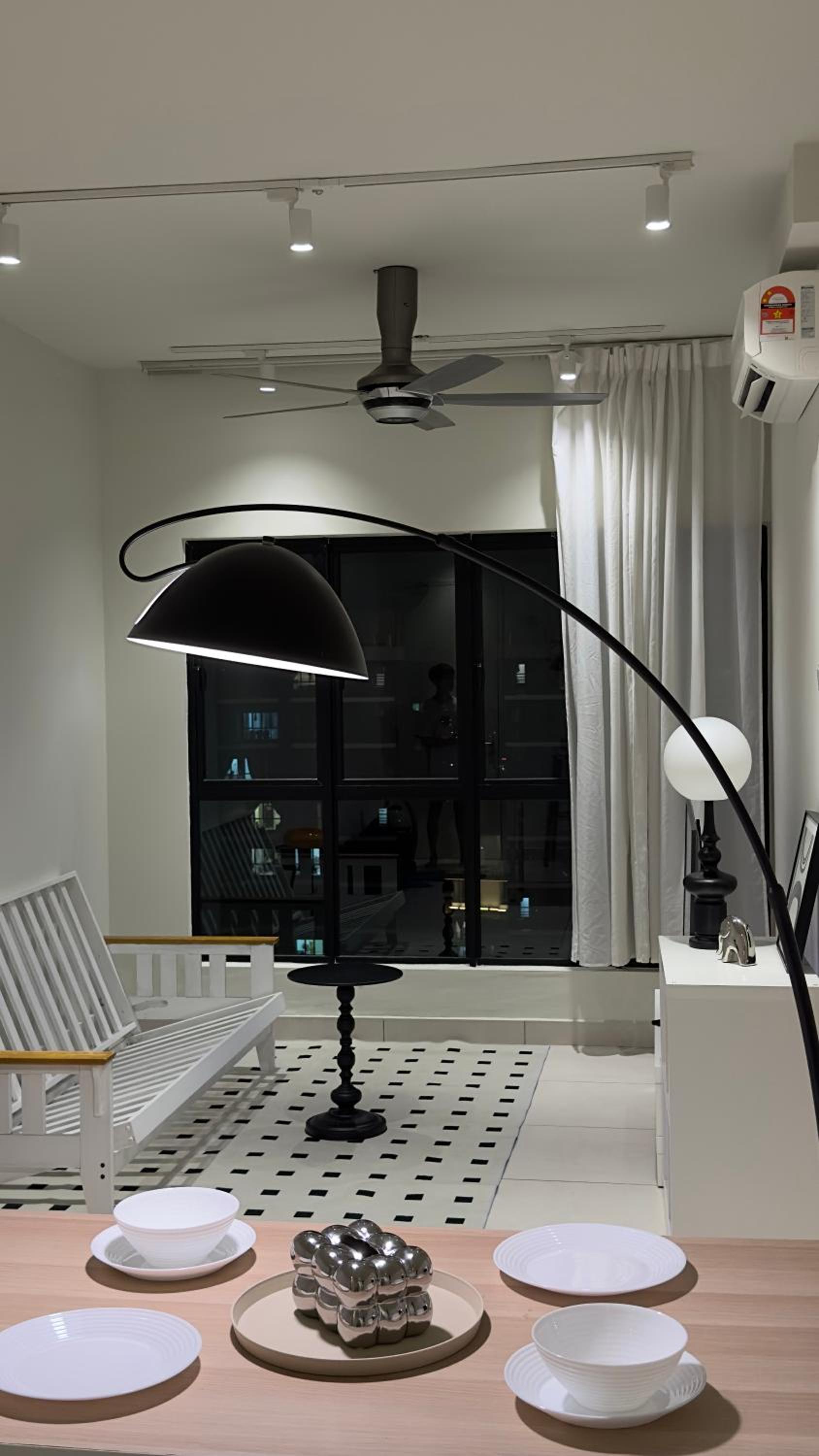 MRT asthetic condo