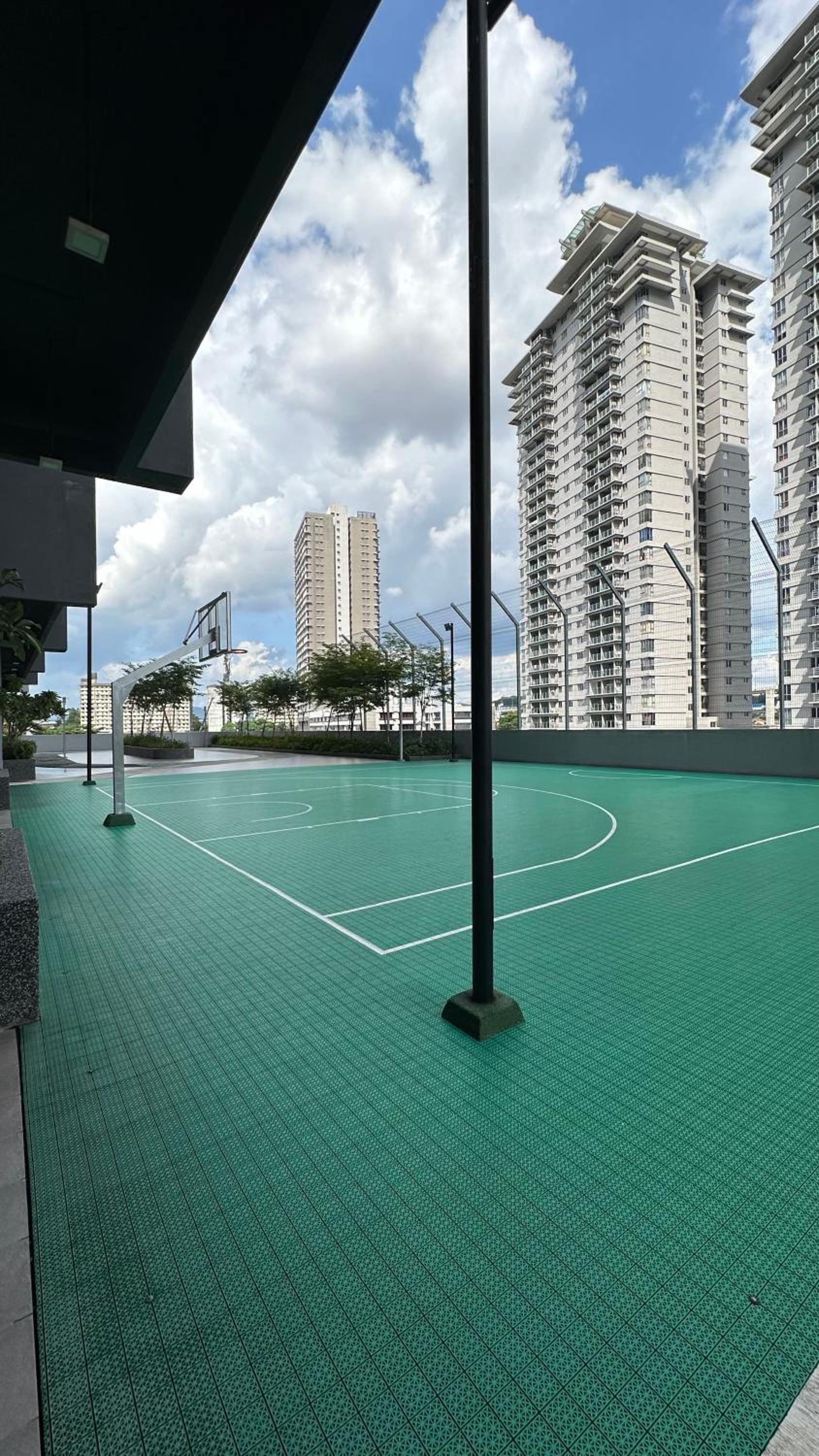 MRT asthetic condo