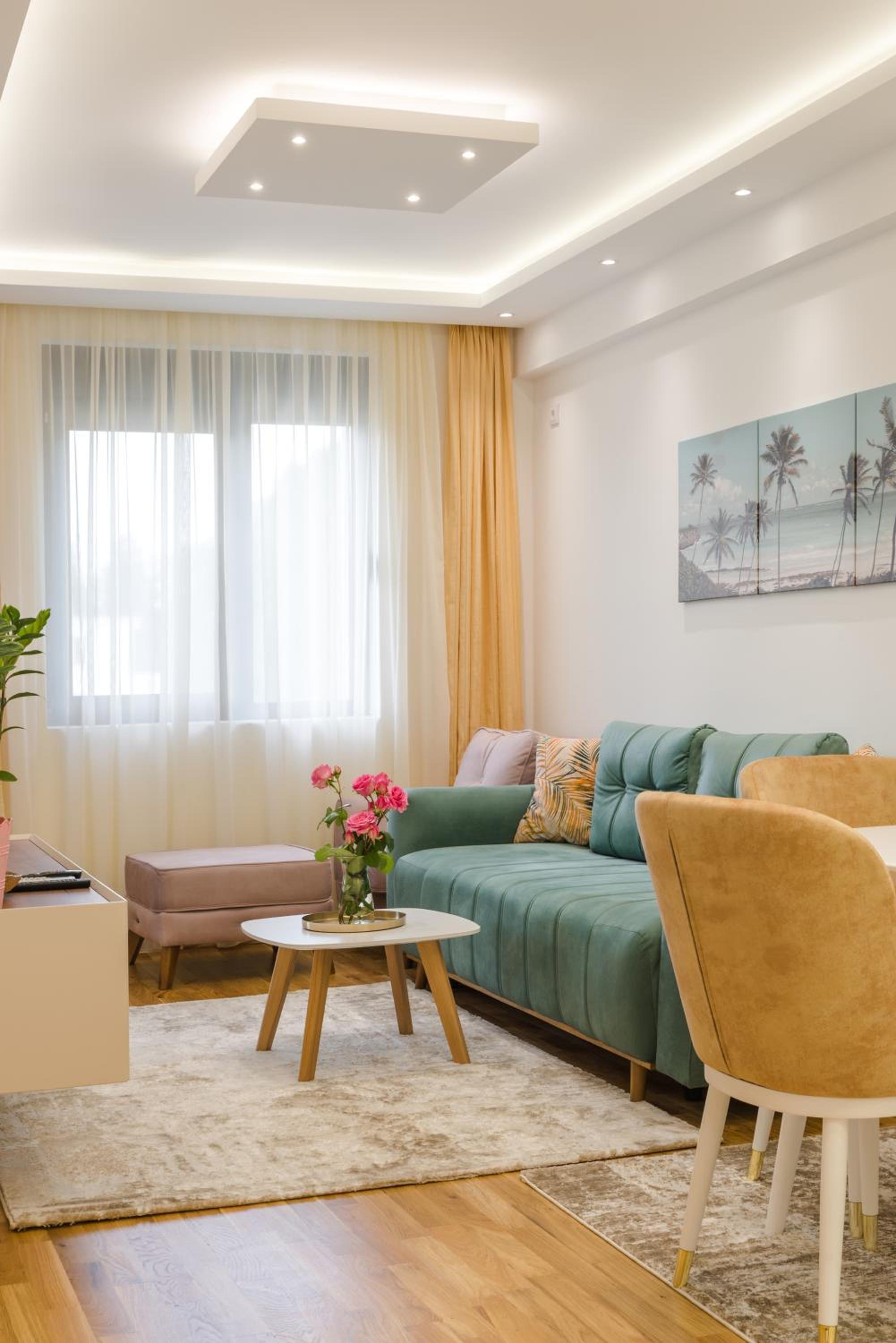 Apartmani Central 14 & Free parking garage view 3