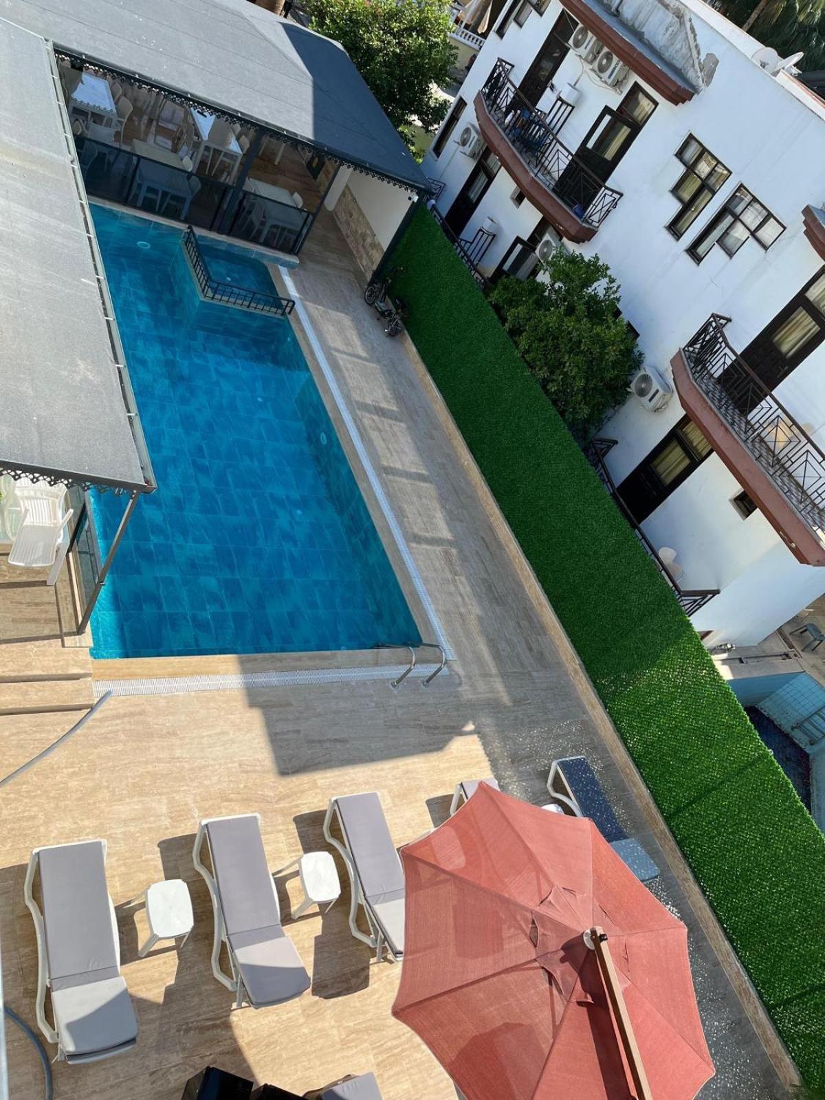 Jest Hotel