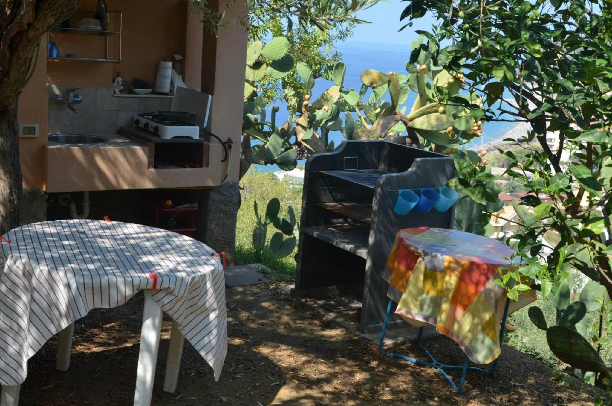 Casa Spisidda Appartamento bilocale "Salina" con vista sulle Eolie view 2