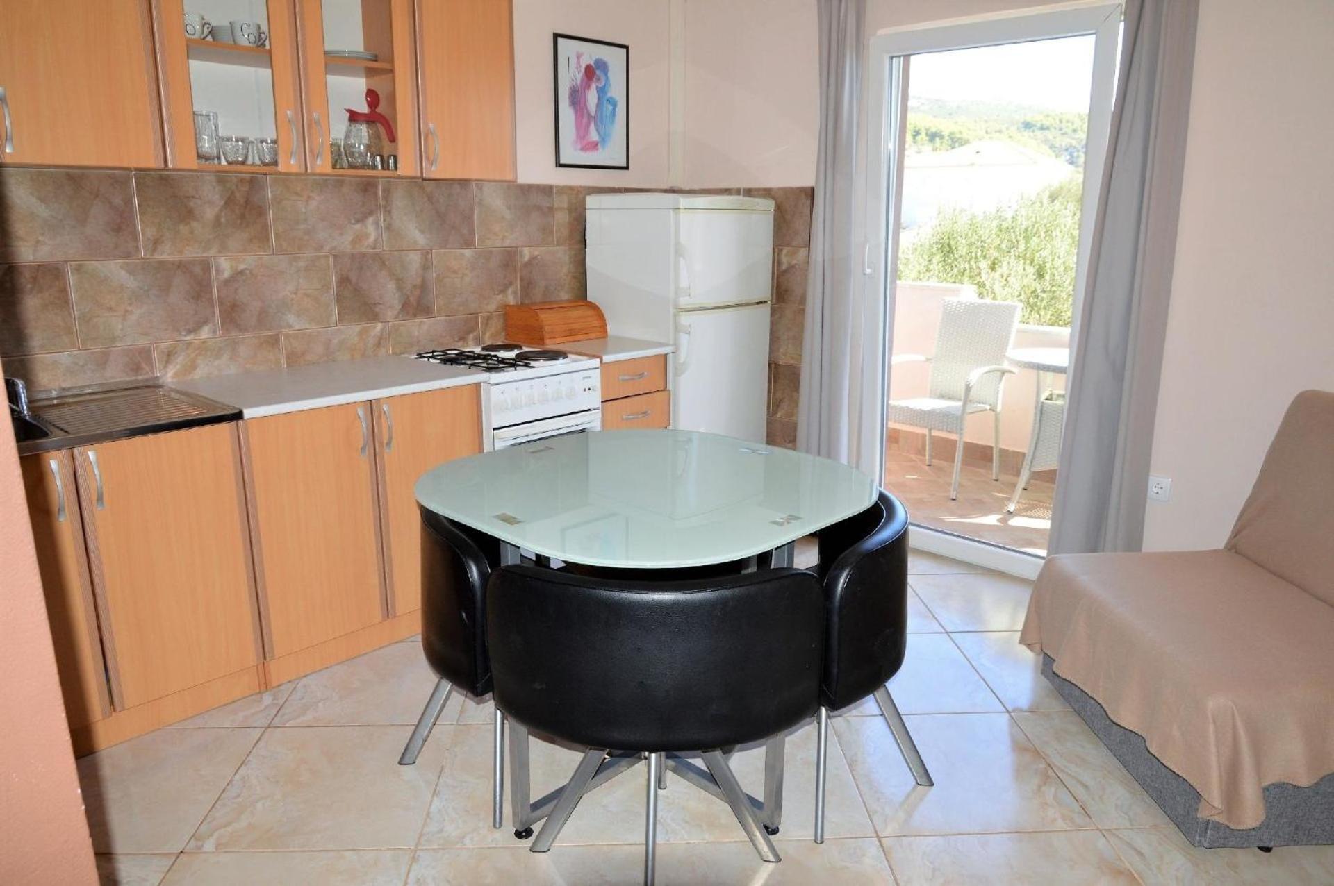 Ferienwohnung In Vinišće Mit Barbecue view 3