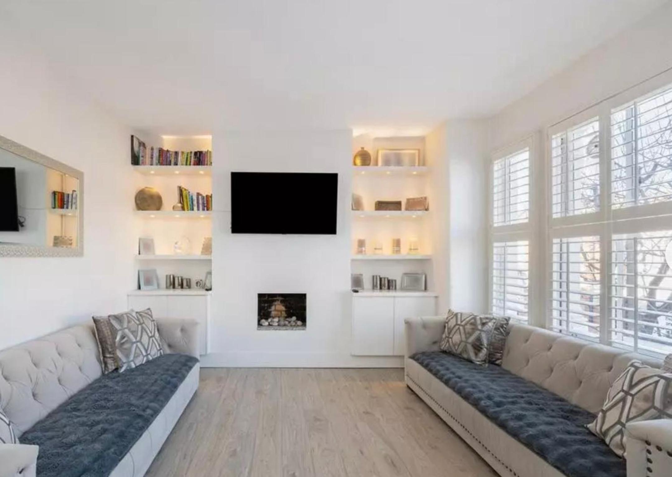 Flat in London view 5