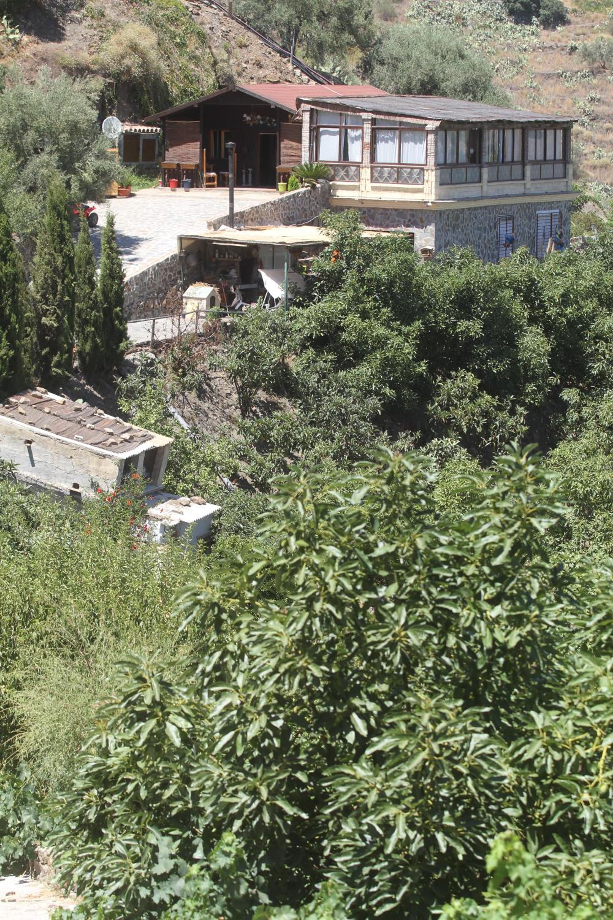 CASA LUXURY MADERA EN LAS MONTAÑAS DE TORROx