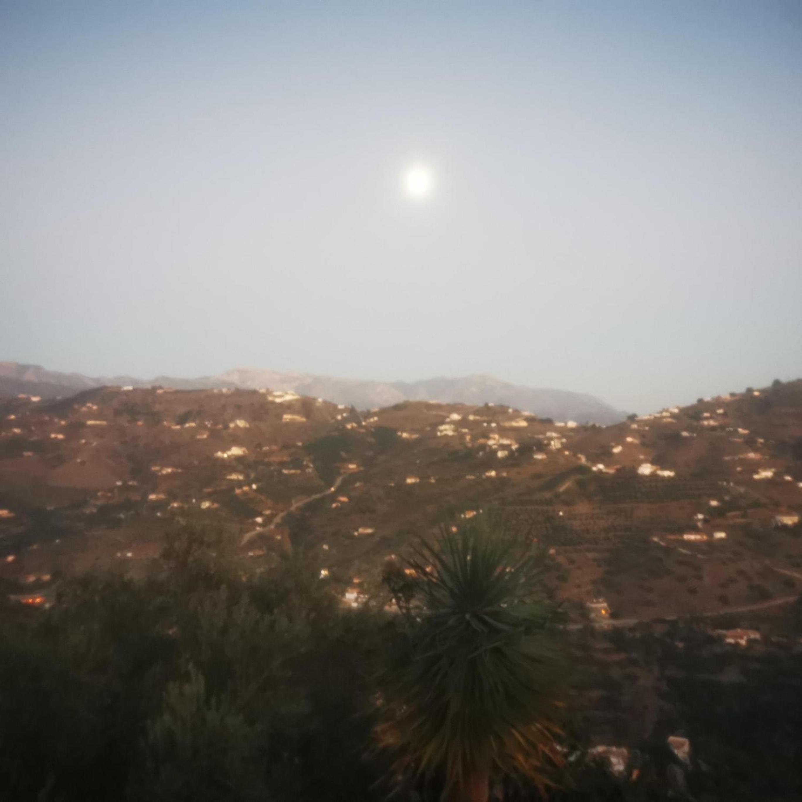 CASA LUXURY MADERA EN LAS MONTAÑAS DE TORROx