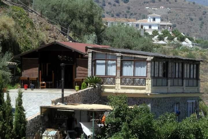 CASA LUXURY MADERA EN LAS MONTAÑAS DE TORROx