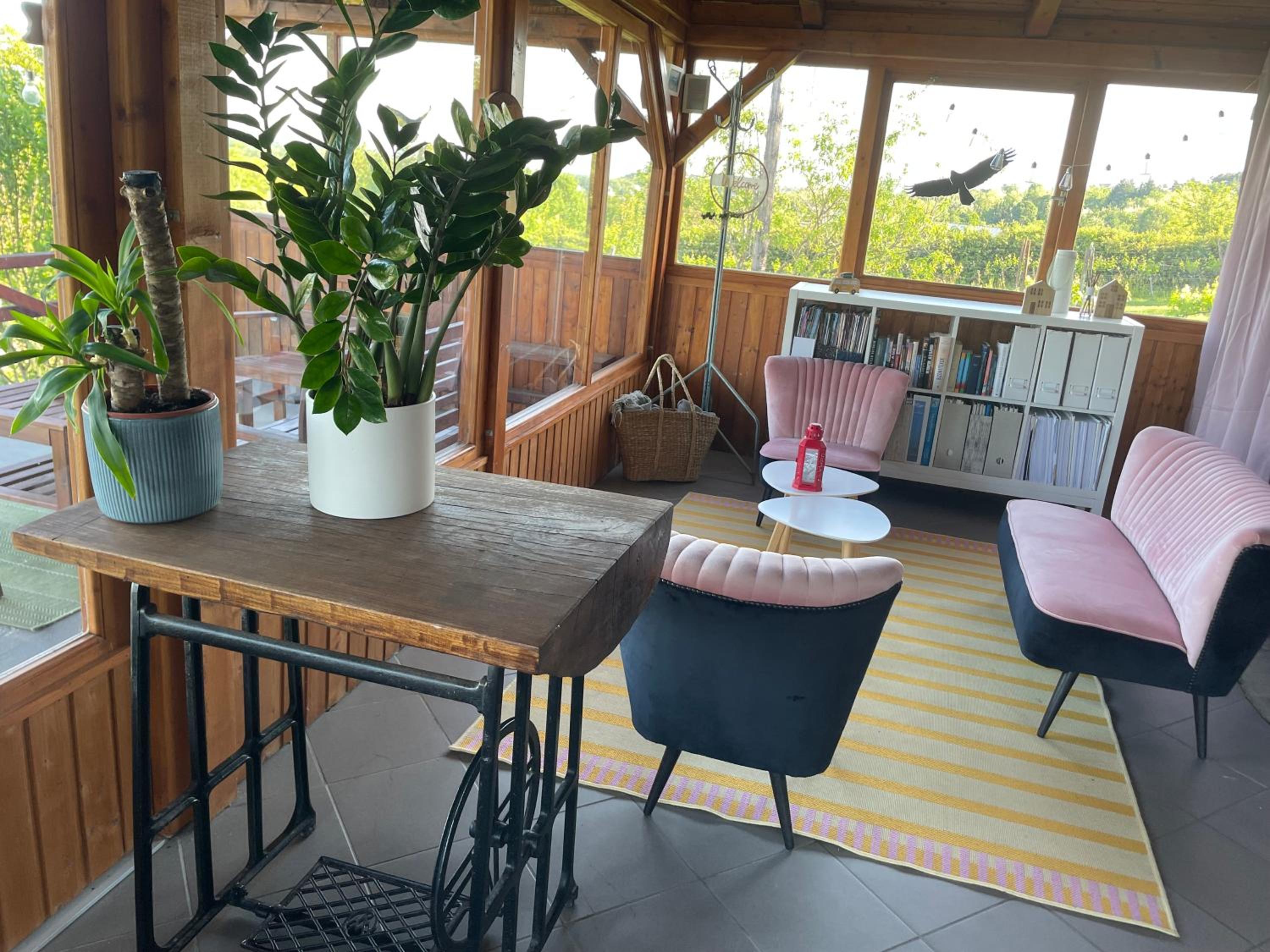 Panorama Wine & Chill view 4