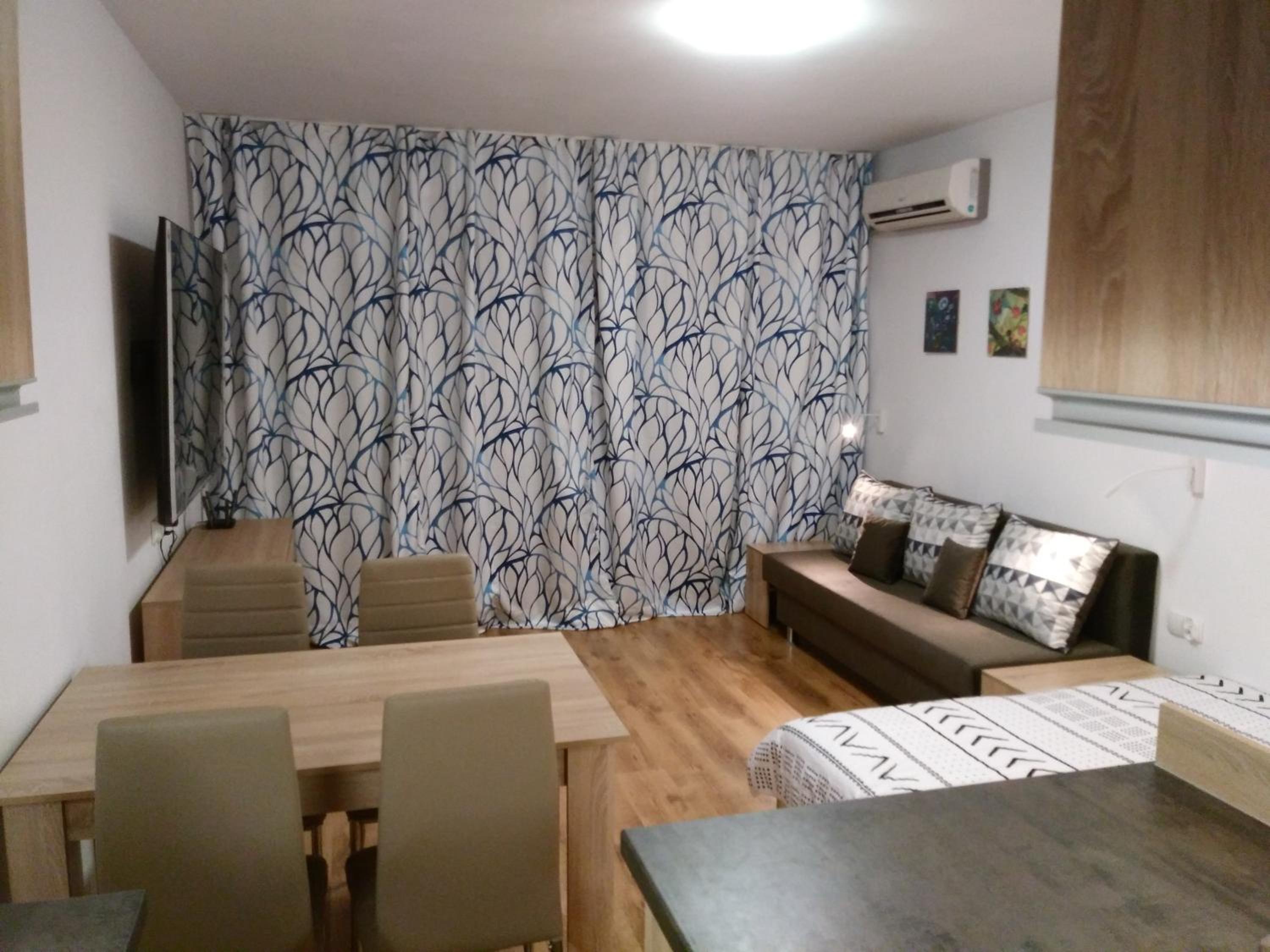 Royal Palm Studio, Sveti Vlas