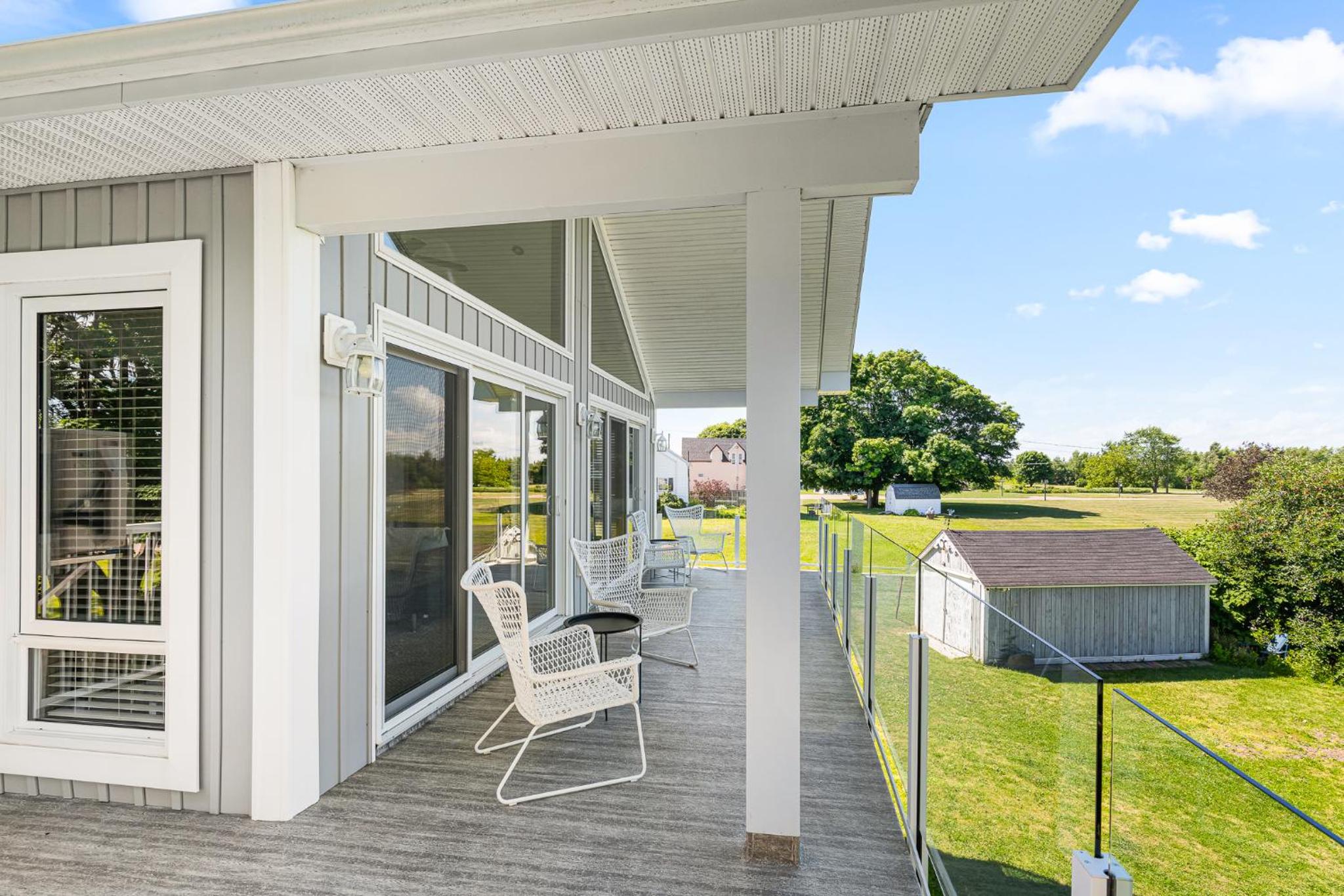 Sea La Vie 4 Bed Cottage with Ocean Views