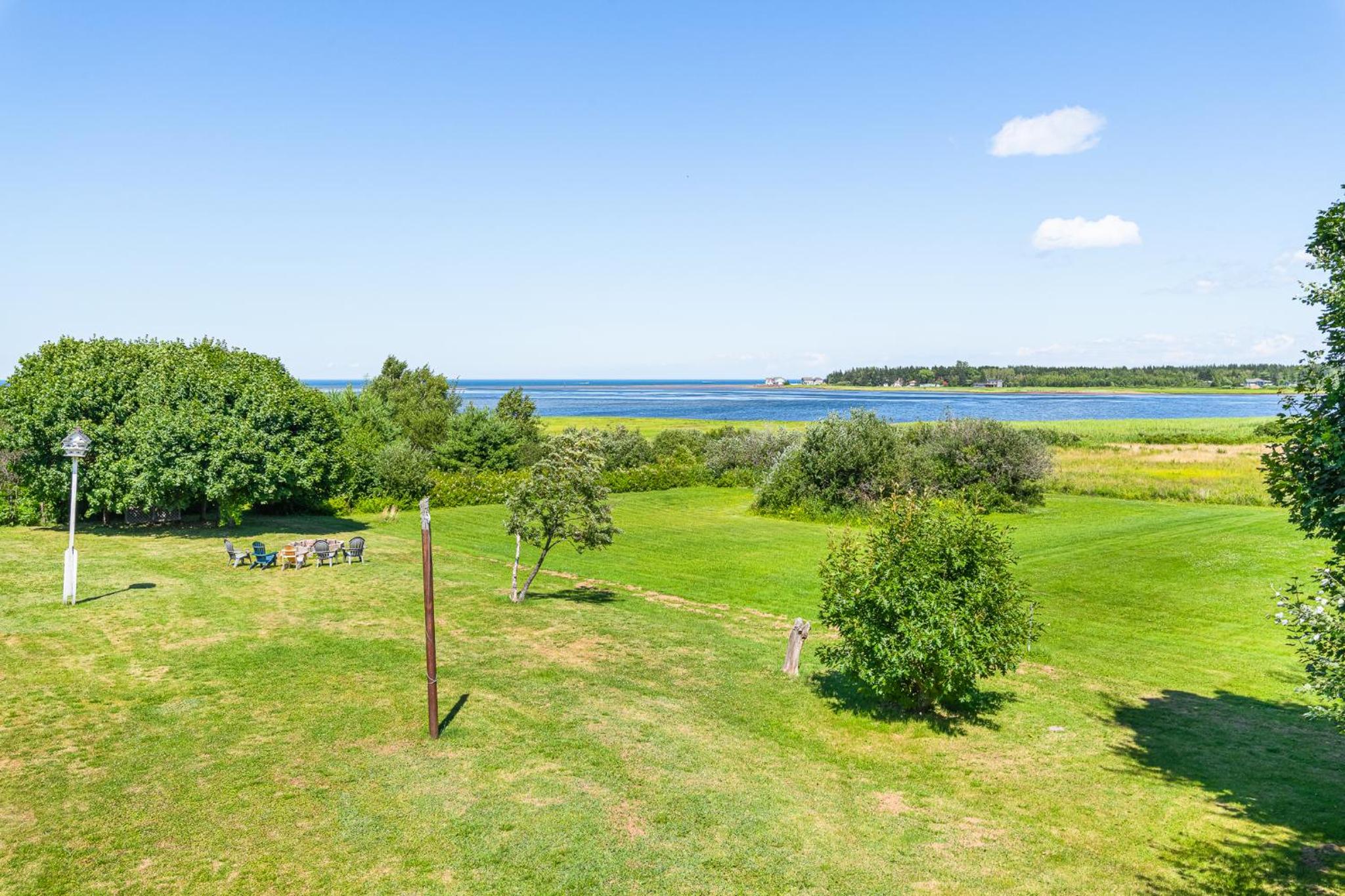 Sea La Vie 4 Bed Cottage with Ocean Views