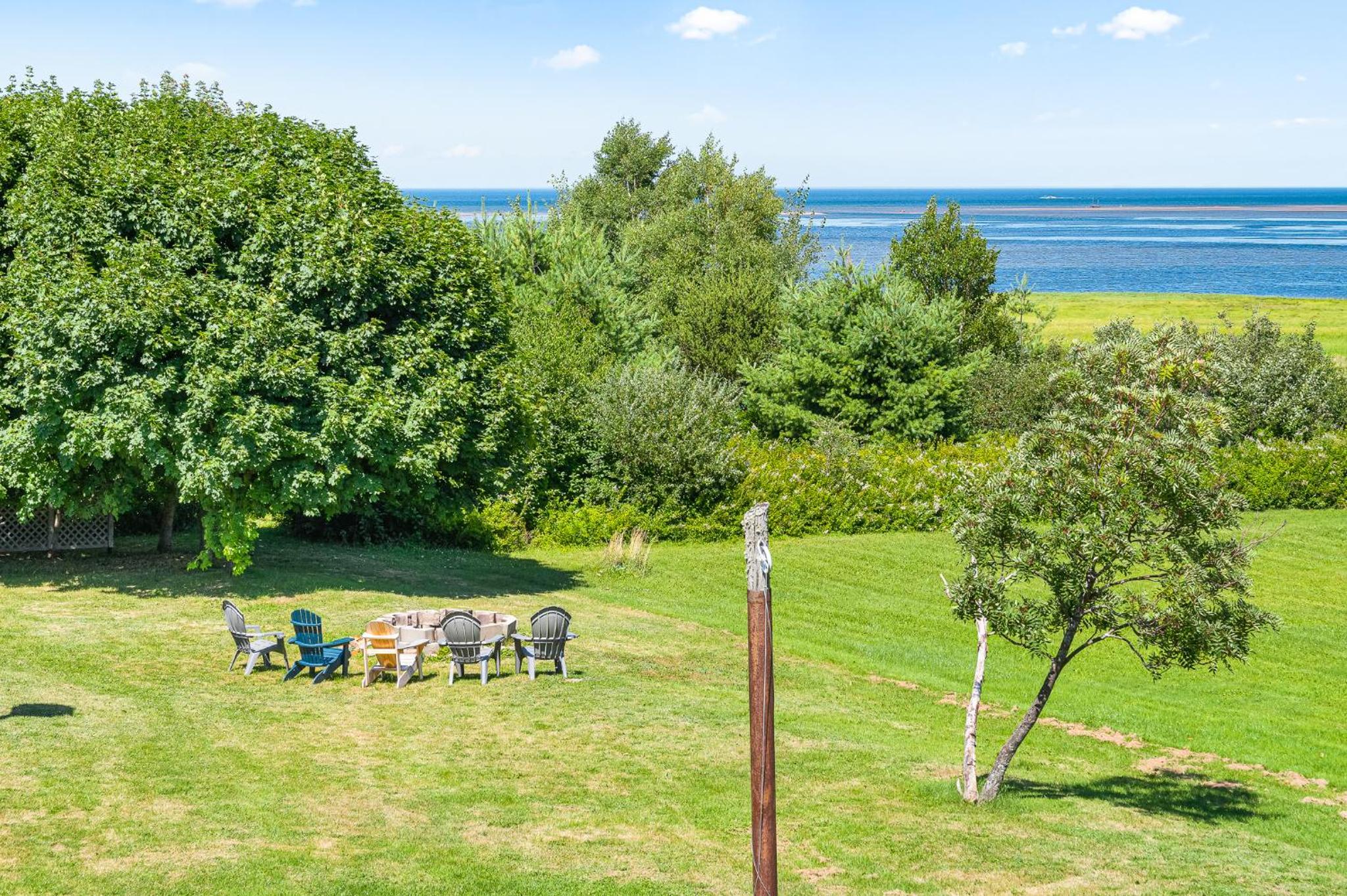 Sea La Vie 4 Bed Cottage with Ocean Views