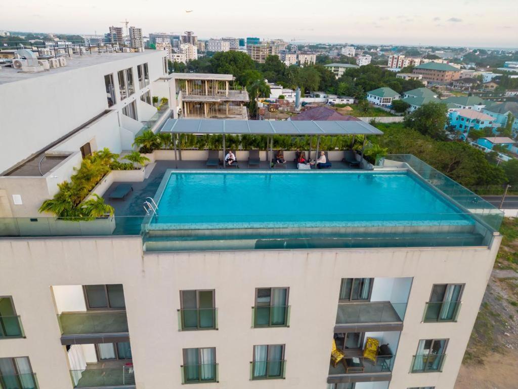 Elegant studio at the Lennox view 5