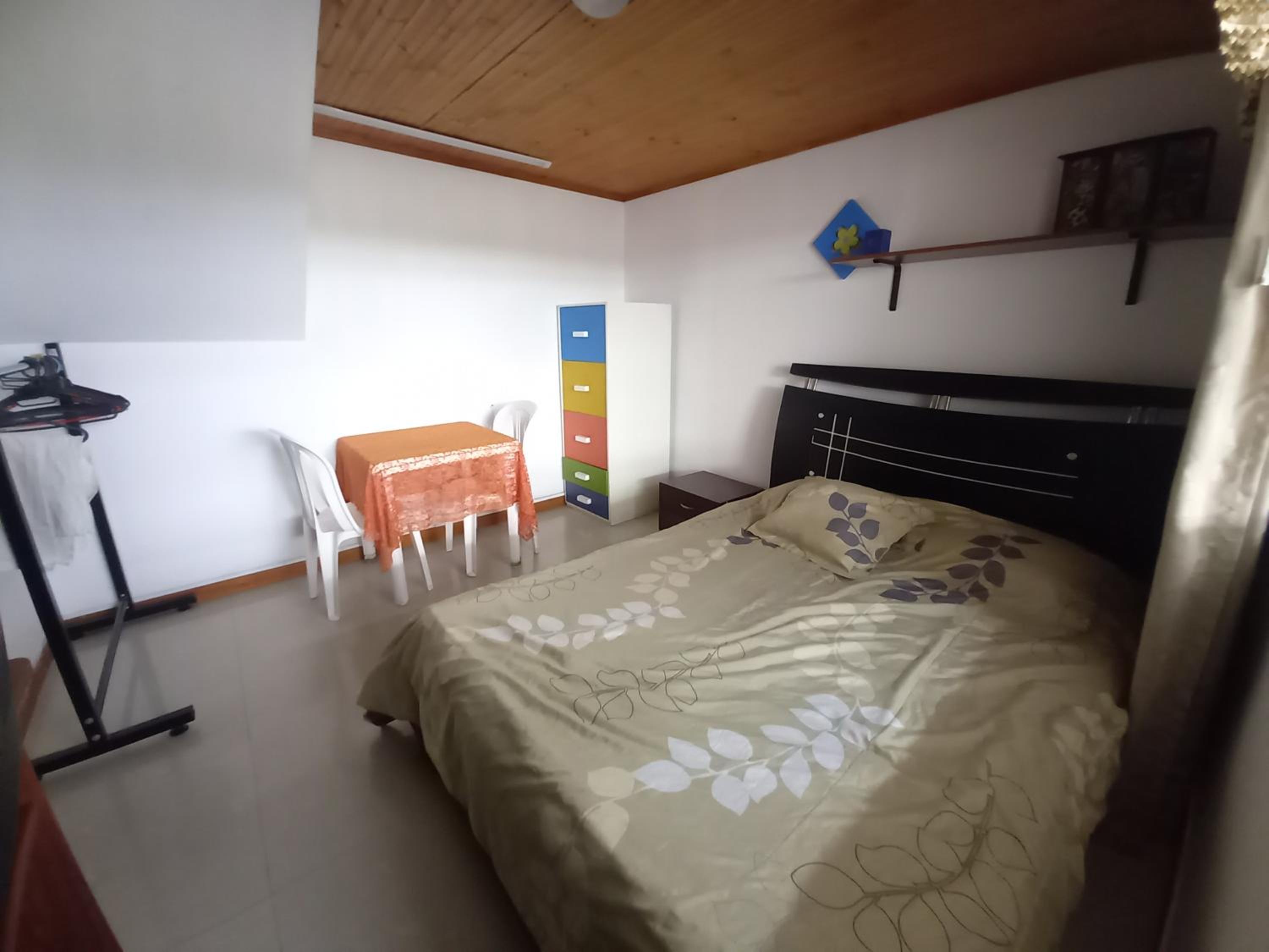 Amplia Casa Familiar