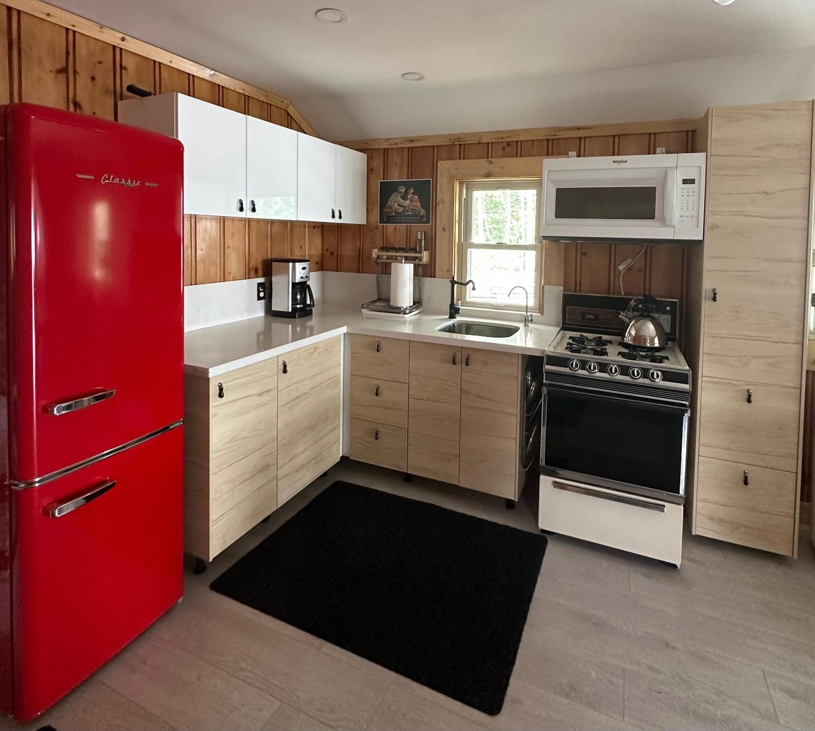 Duck Bay Waterfront Retreat