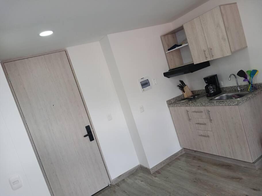 Loft moderno, vista al centro y Monserrate