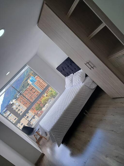 Loft moderno, vista al centro y Monserrate