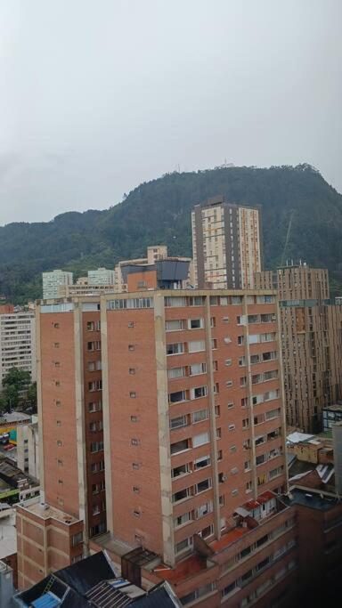 Loft moderno, vista al centro y Monserrate