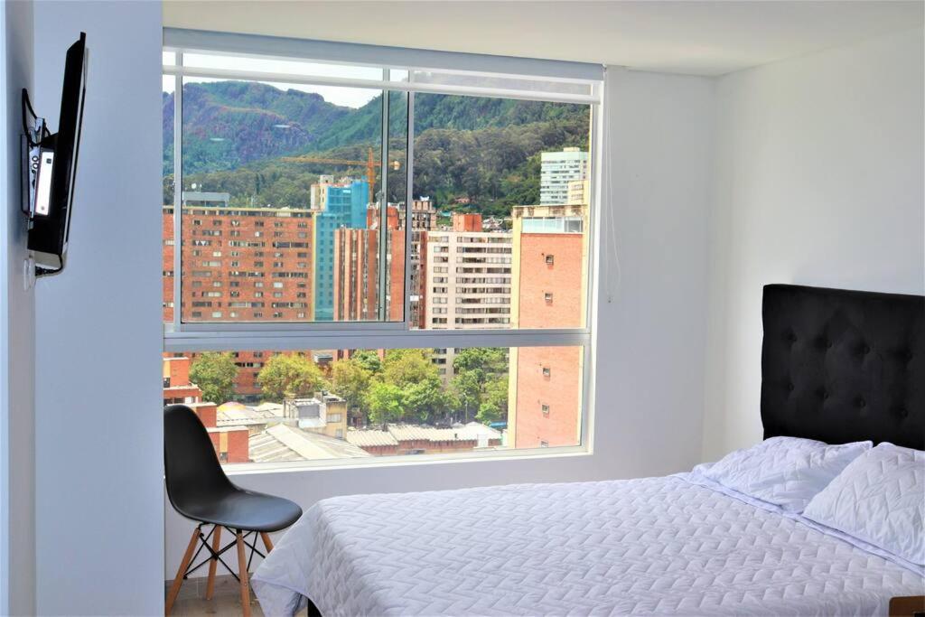 Loft moderno, vista al centro y Monserrate