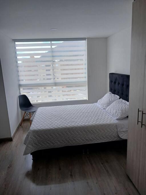 Loft moderno, vista al centro y Monserrate
