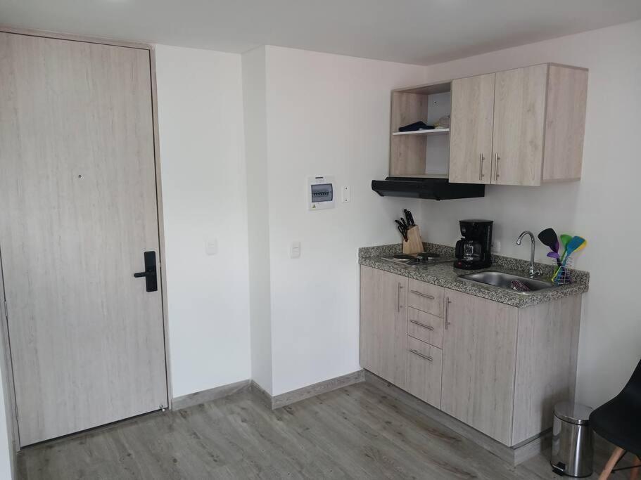 Loft moderno, vista al centro y Monserrate