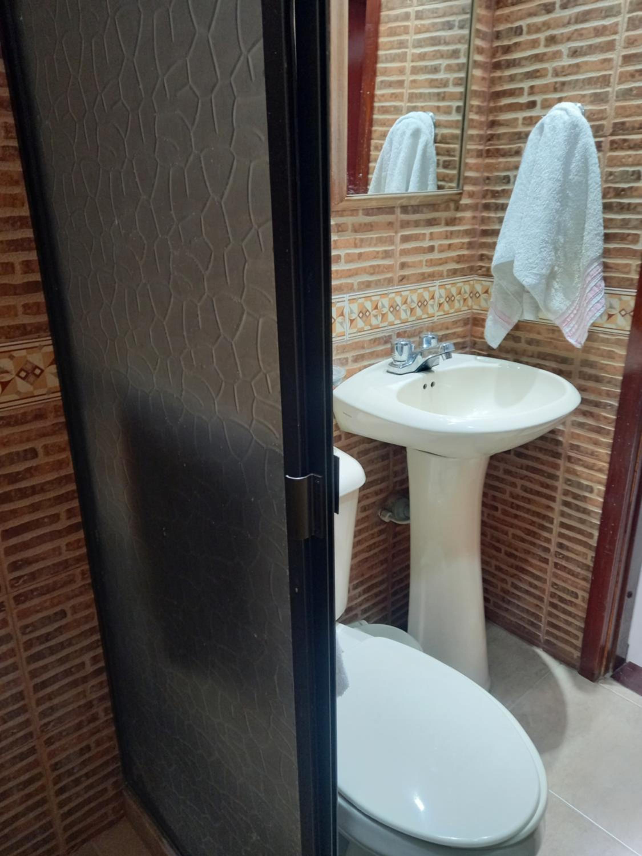 Amplia Casa Familiar