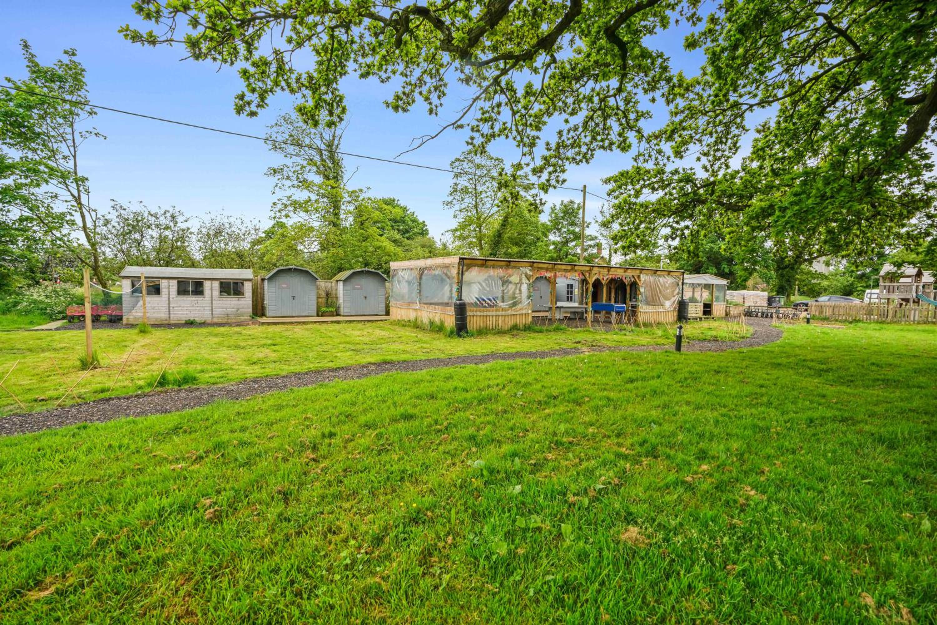 Hotel Glamp and Tipple Ltd