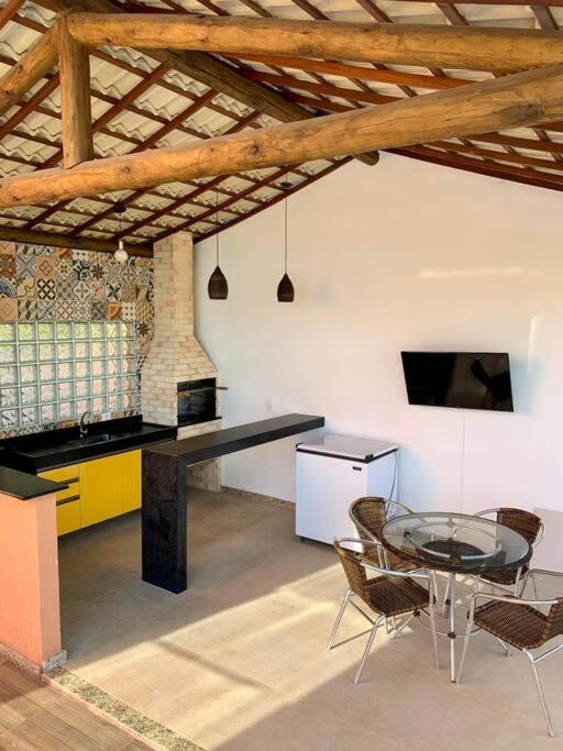 Excelente Casa 4 Suítes