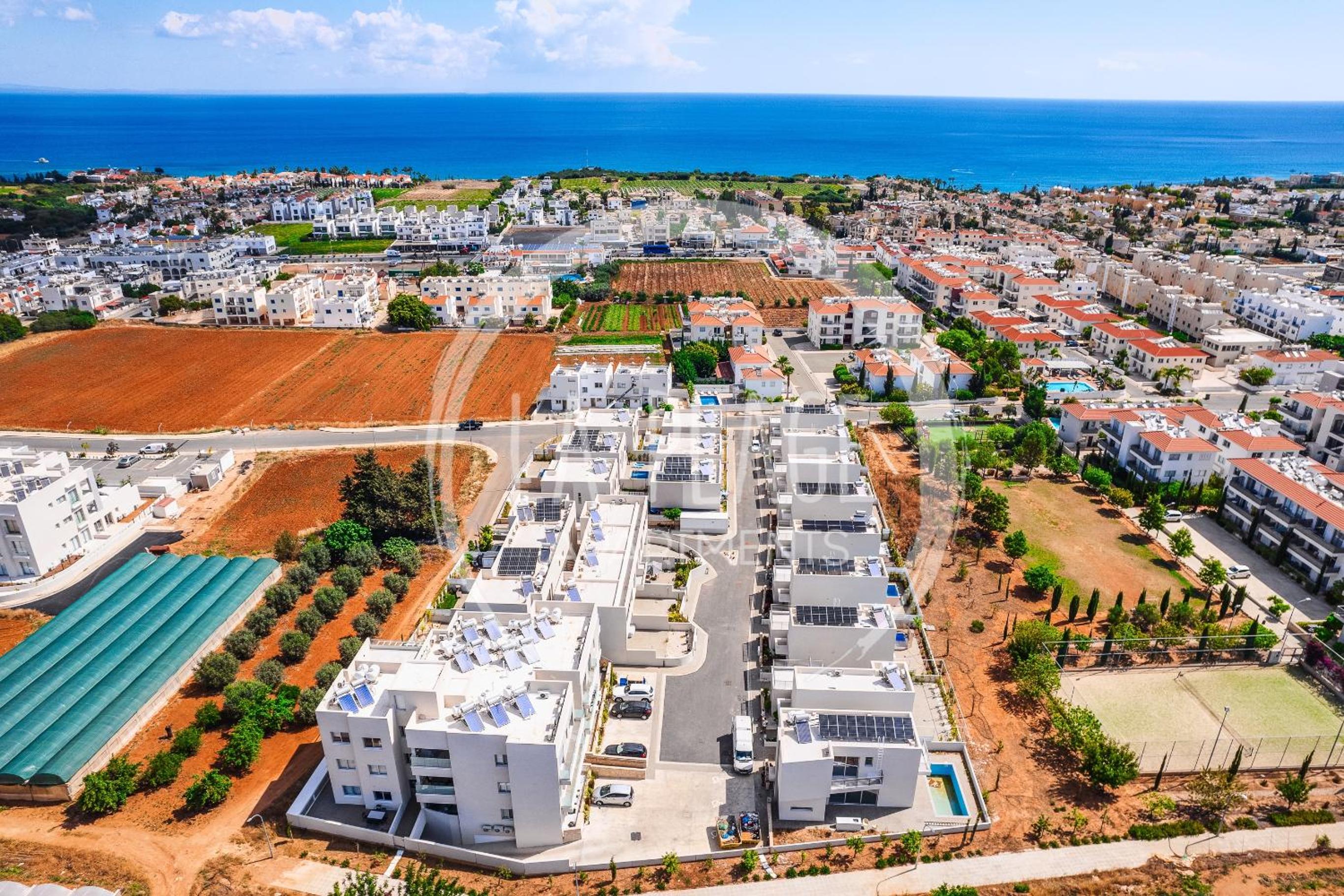 NEW 2BR Townhouse in Luxury Resort Pool & Beach