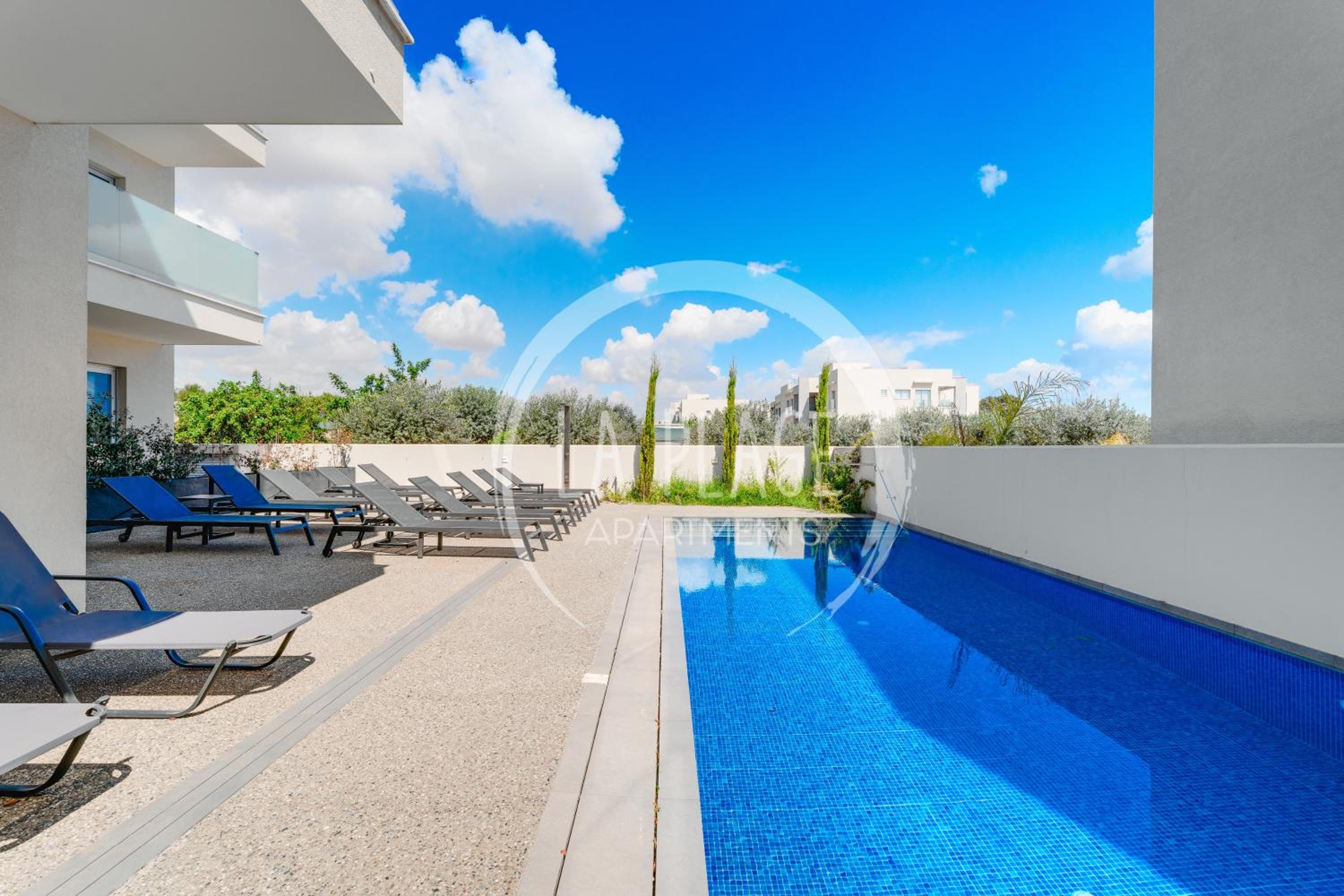 NEW 2BR Townhouse in Luxury Resort Pool & Beach