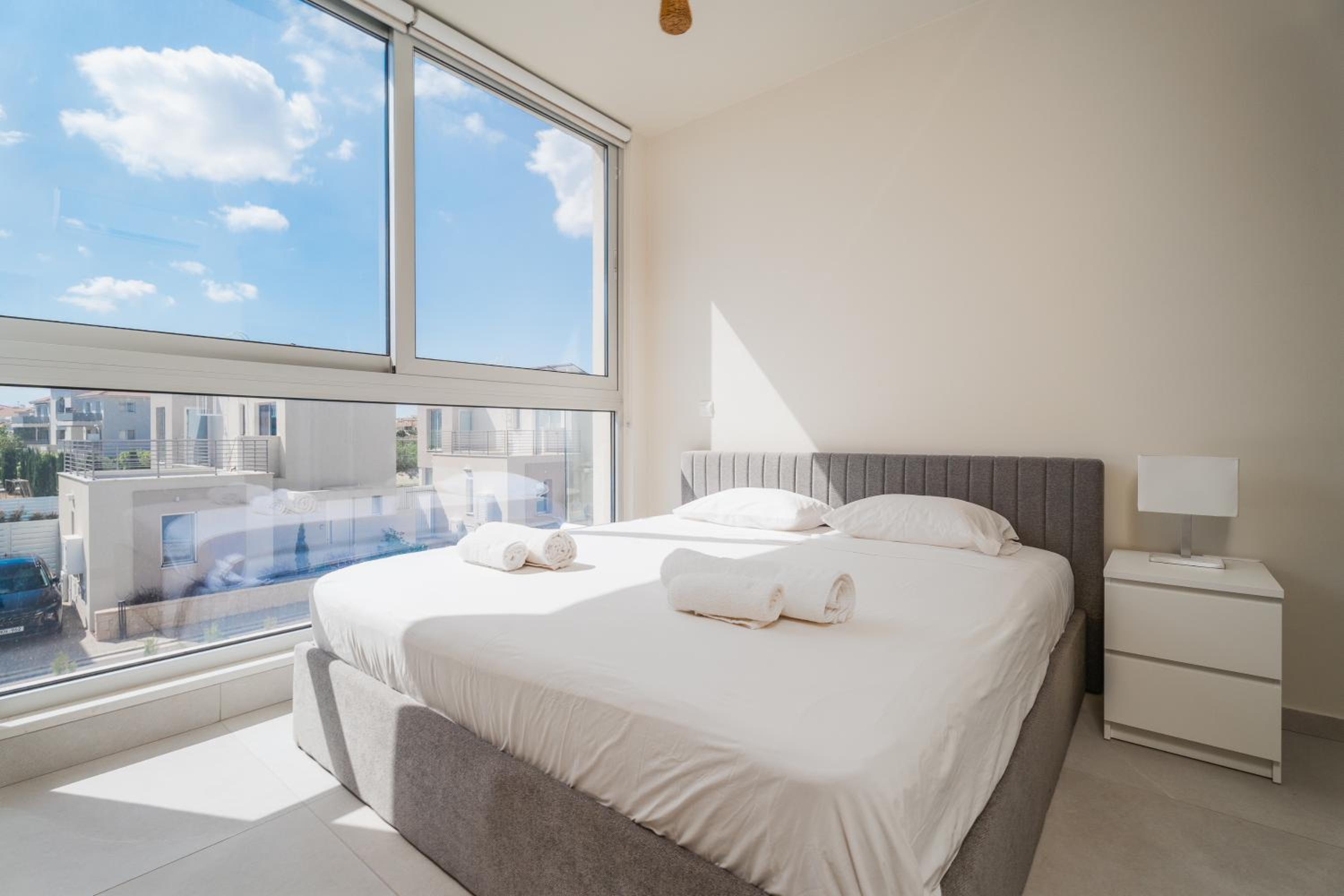 NEW 2BR Townhouse in Luxury Resort Pool & Beach