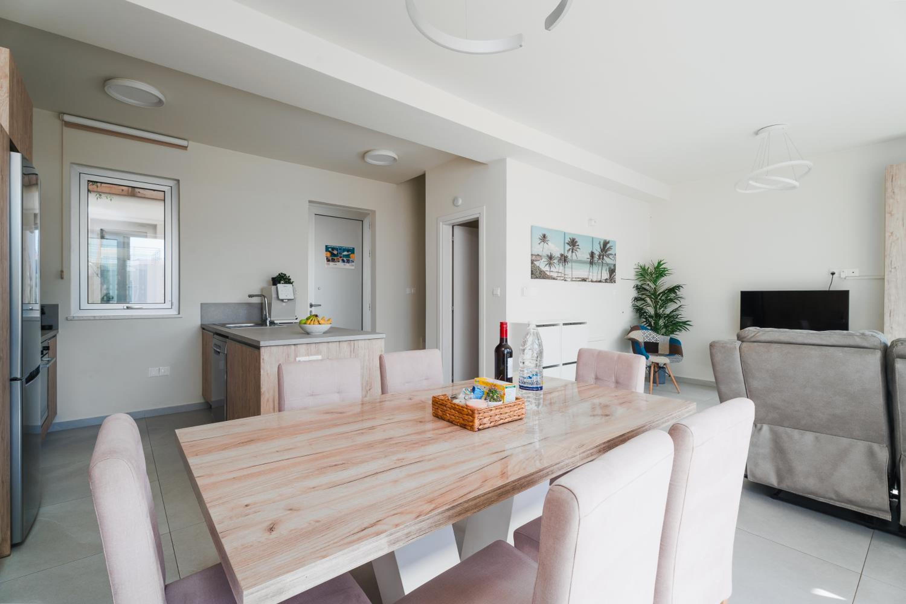 NEW 2BR Townhouse in Luxury Resort Pool & Beach