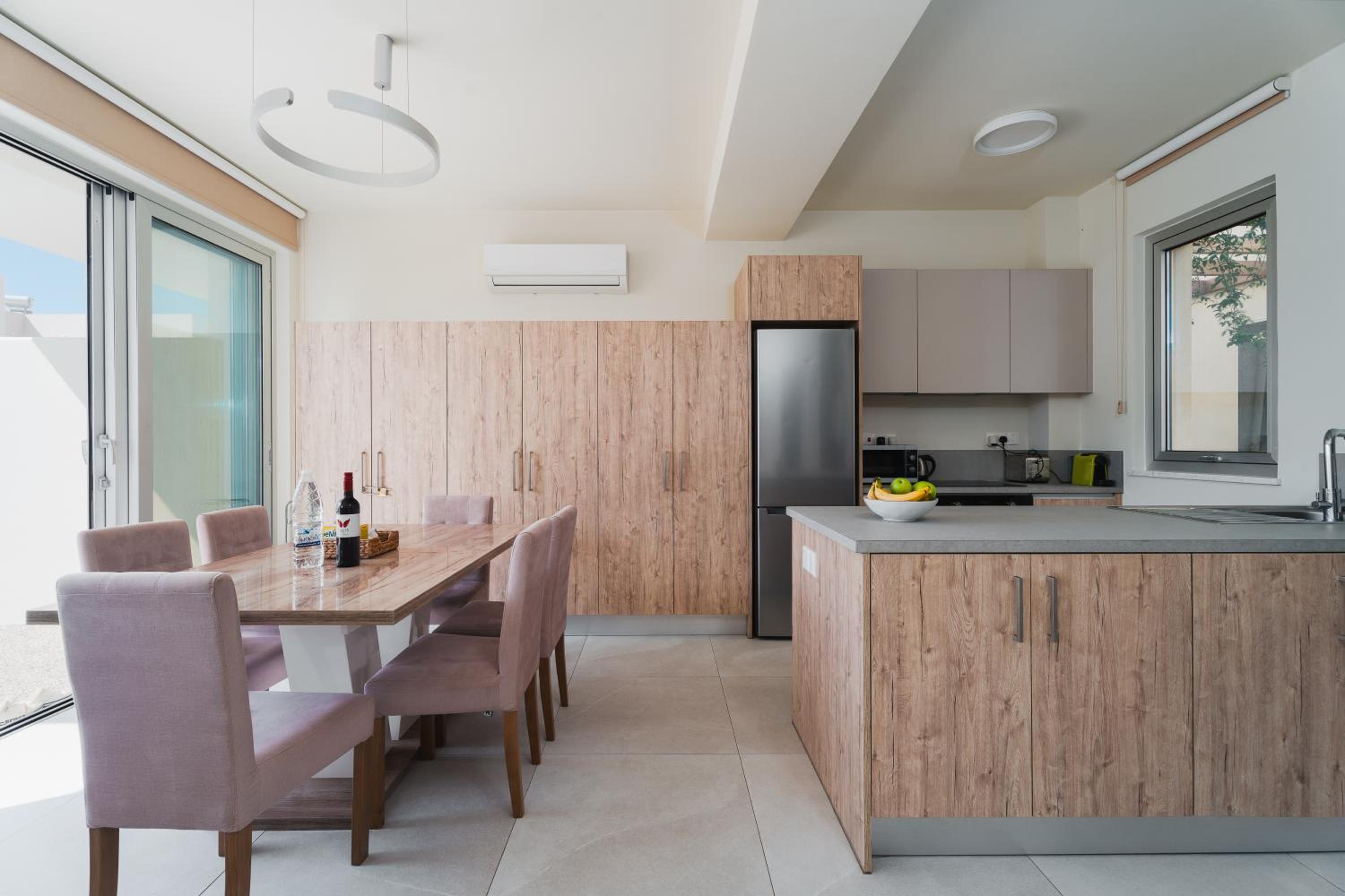 NEW 2BR Townhouse in Luxury Resort Pool & Beach