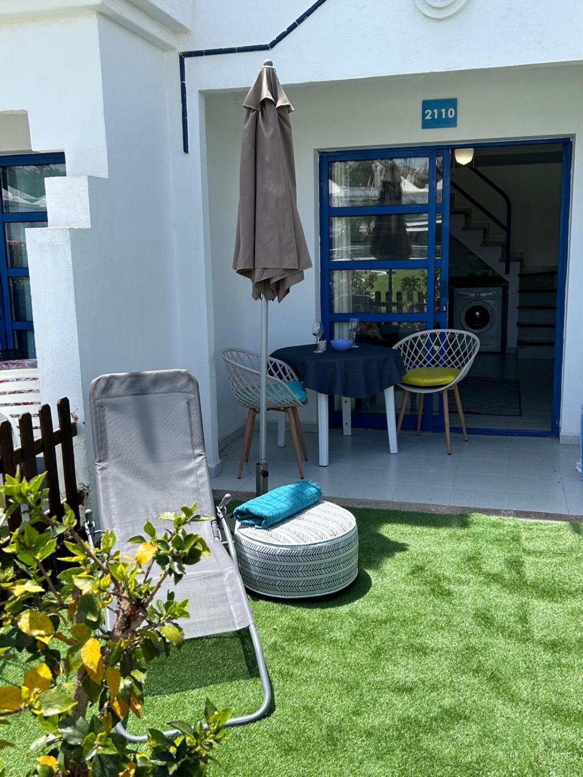 Hotel Pool Front Playmar Maspalomas - Image 1